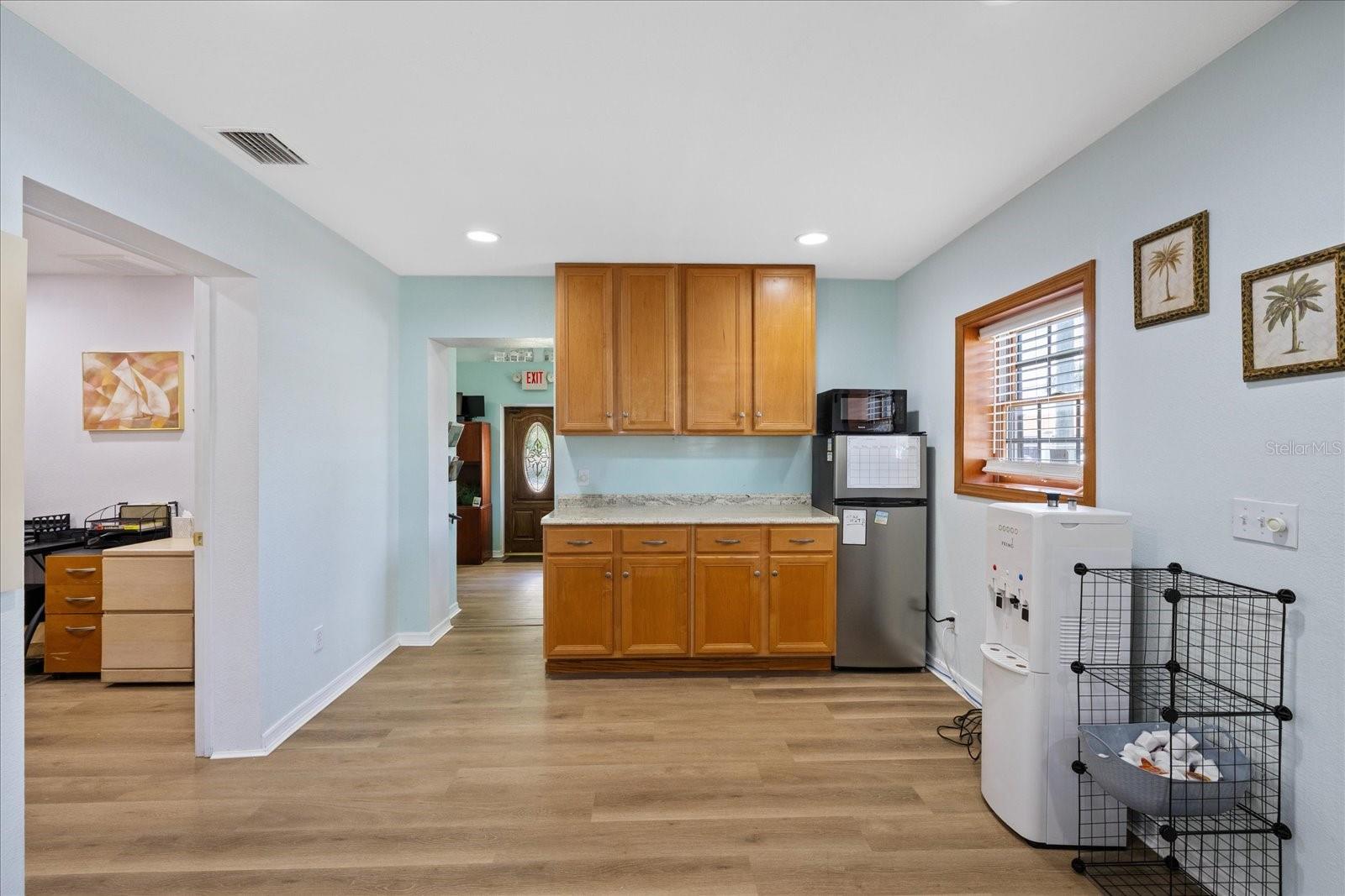 6511 MAIN ST, NEW PORT RICHEY, FL — photo 11