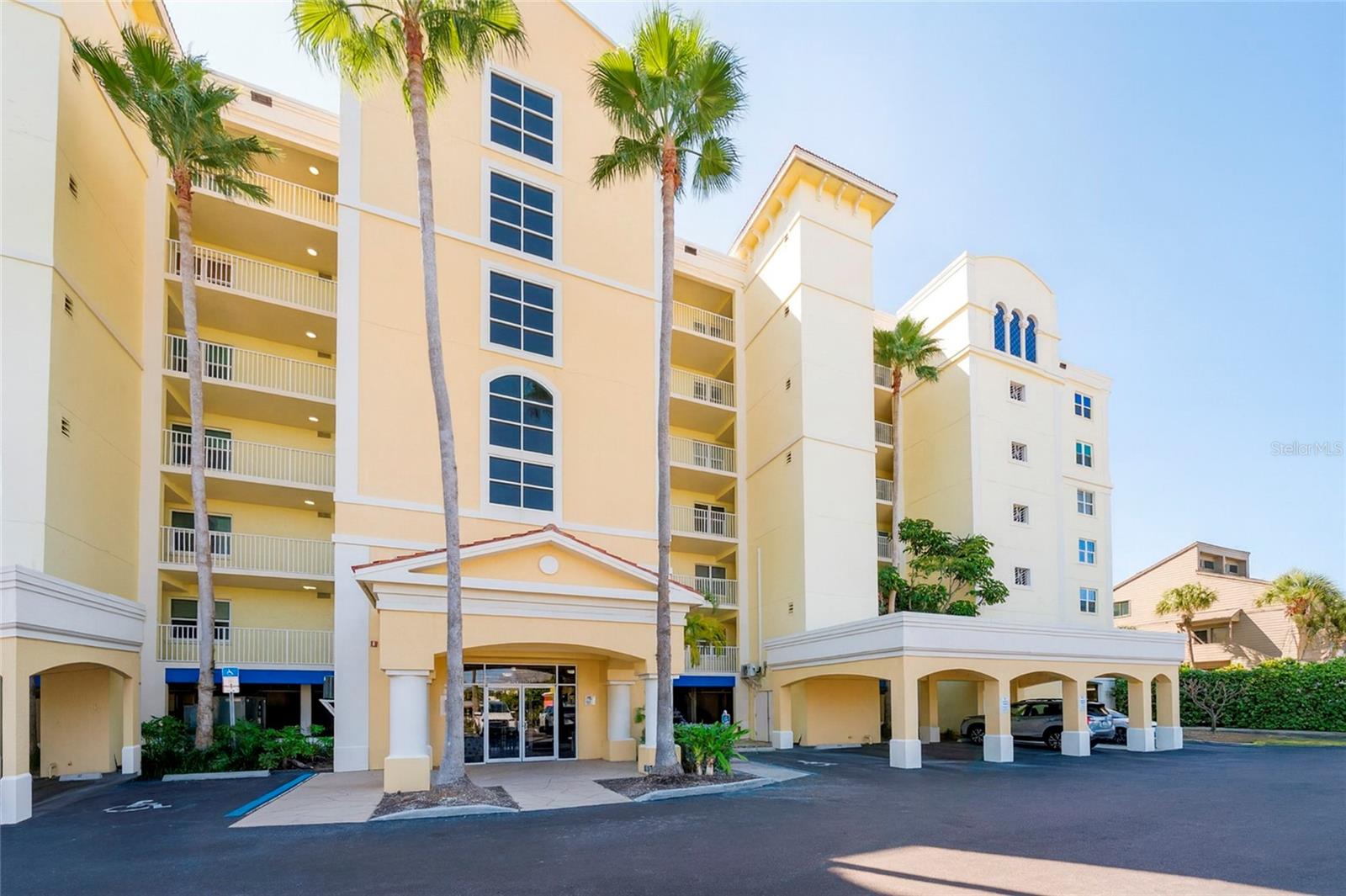 16750 GULF BLVD #311, NORTH REDINGTON BEACH, FL — photo 2