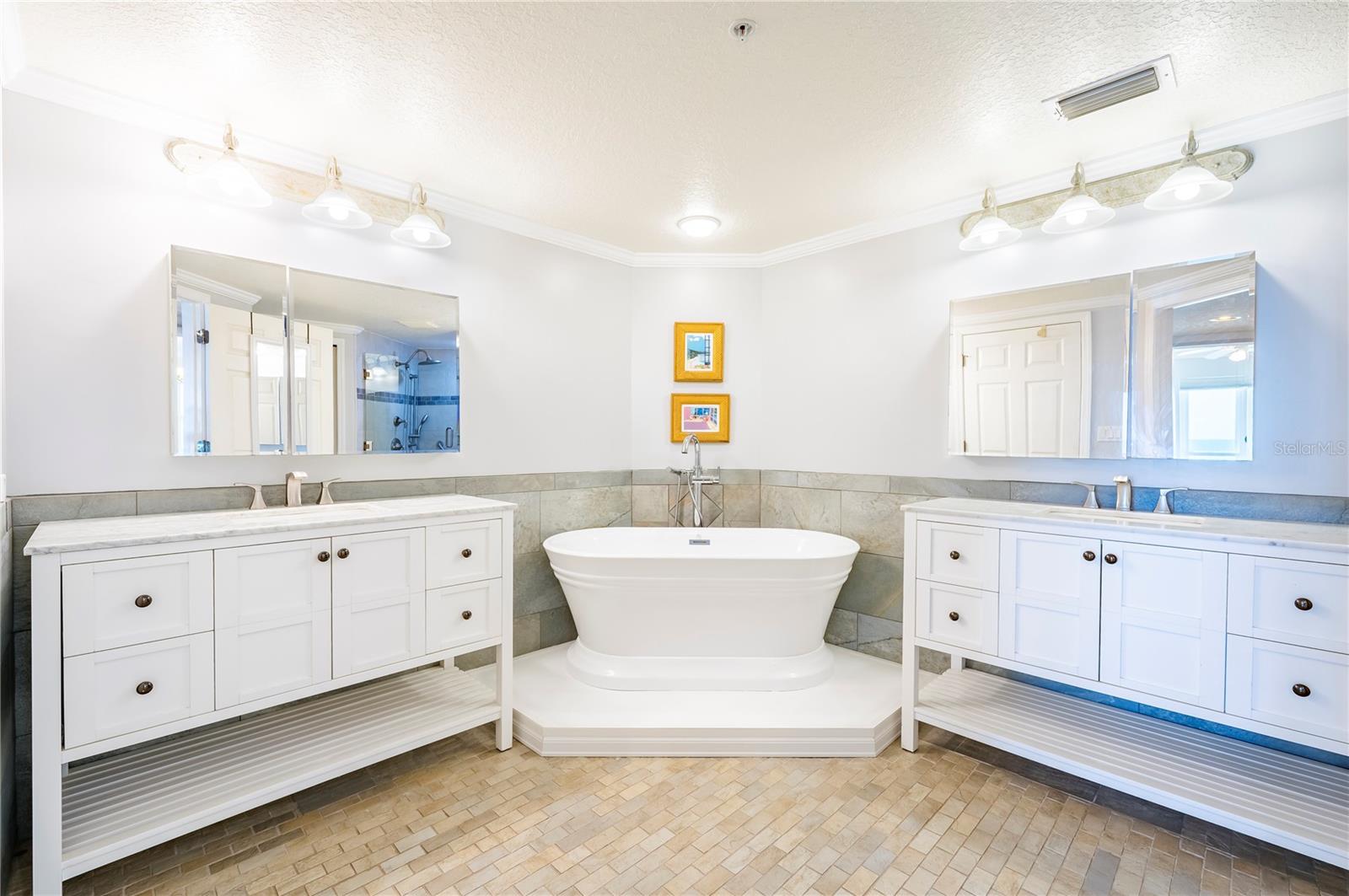 16750 GULF BLVD #311, NORTH REDINGTON BEACH, FL — photo 23