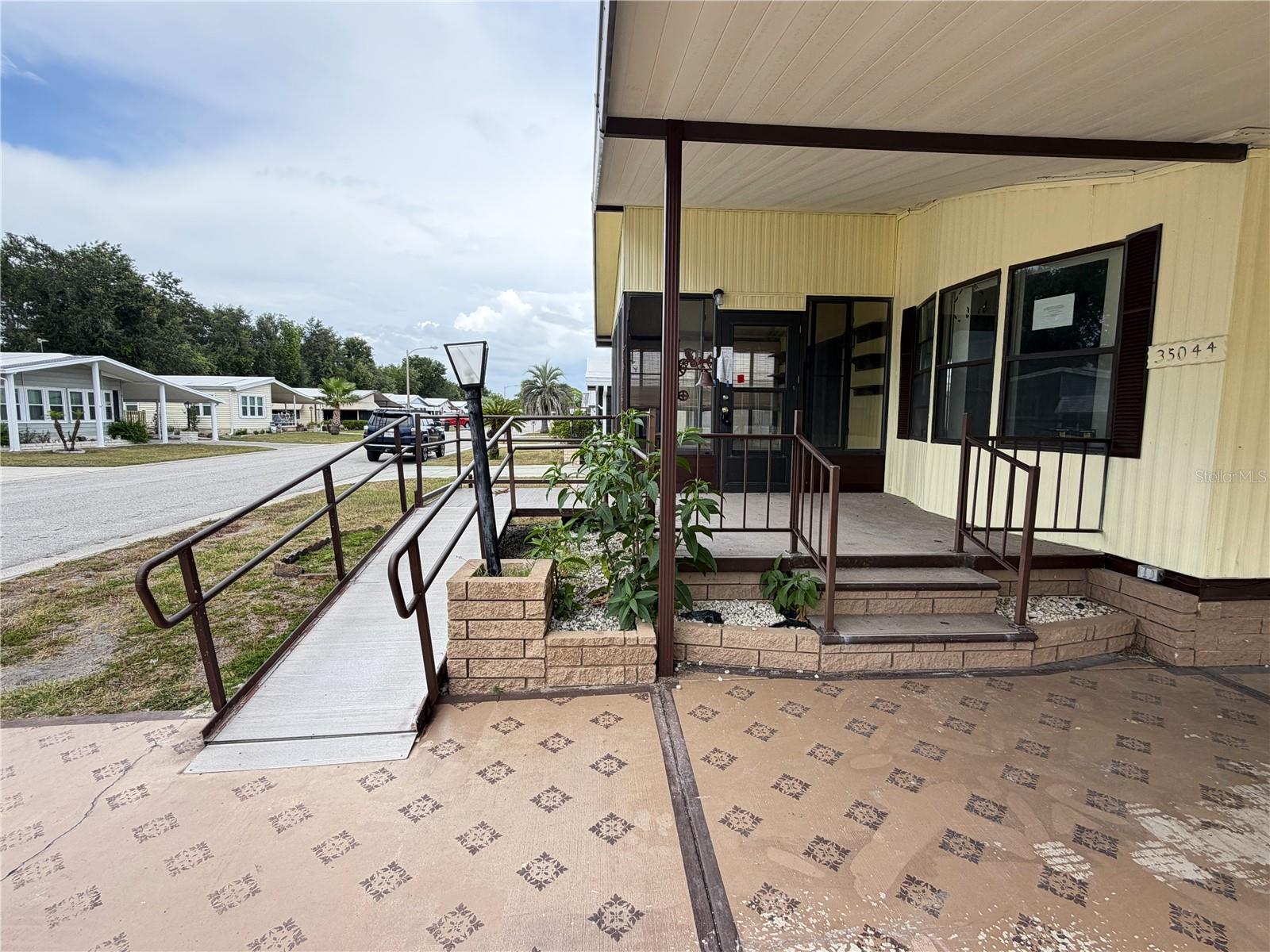35044 MCCULLOUGHS LEAP, ZEPHYRHILLS, FL — photo 3