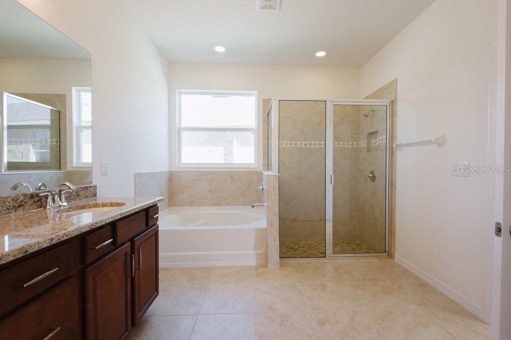 15543 TRINITY FALL WAY, BRADENTON, FL — photo 9