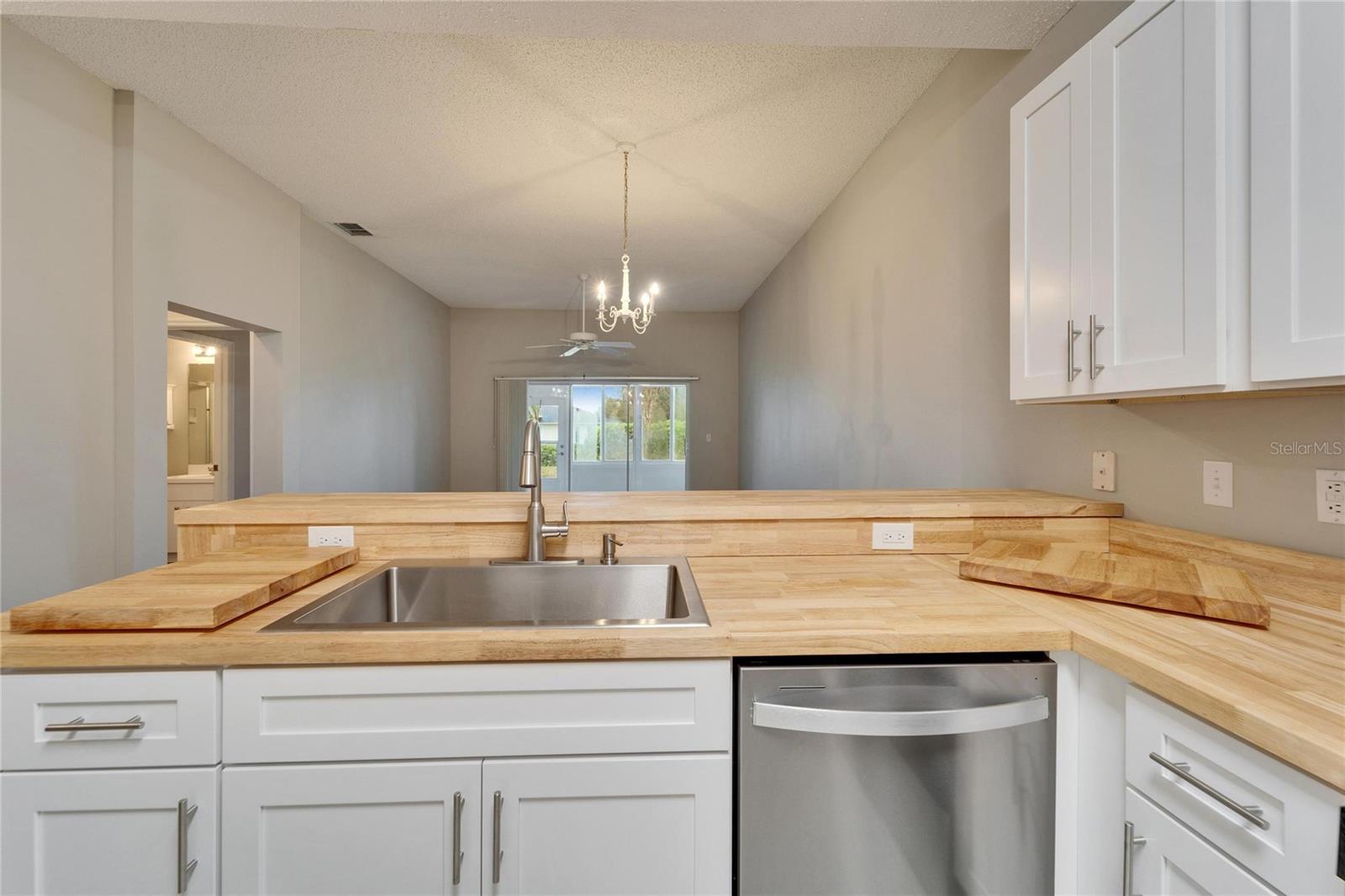 1032 RADISON AVE #2, SUN CITY CENTER, FL — photo 42