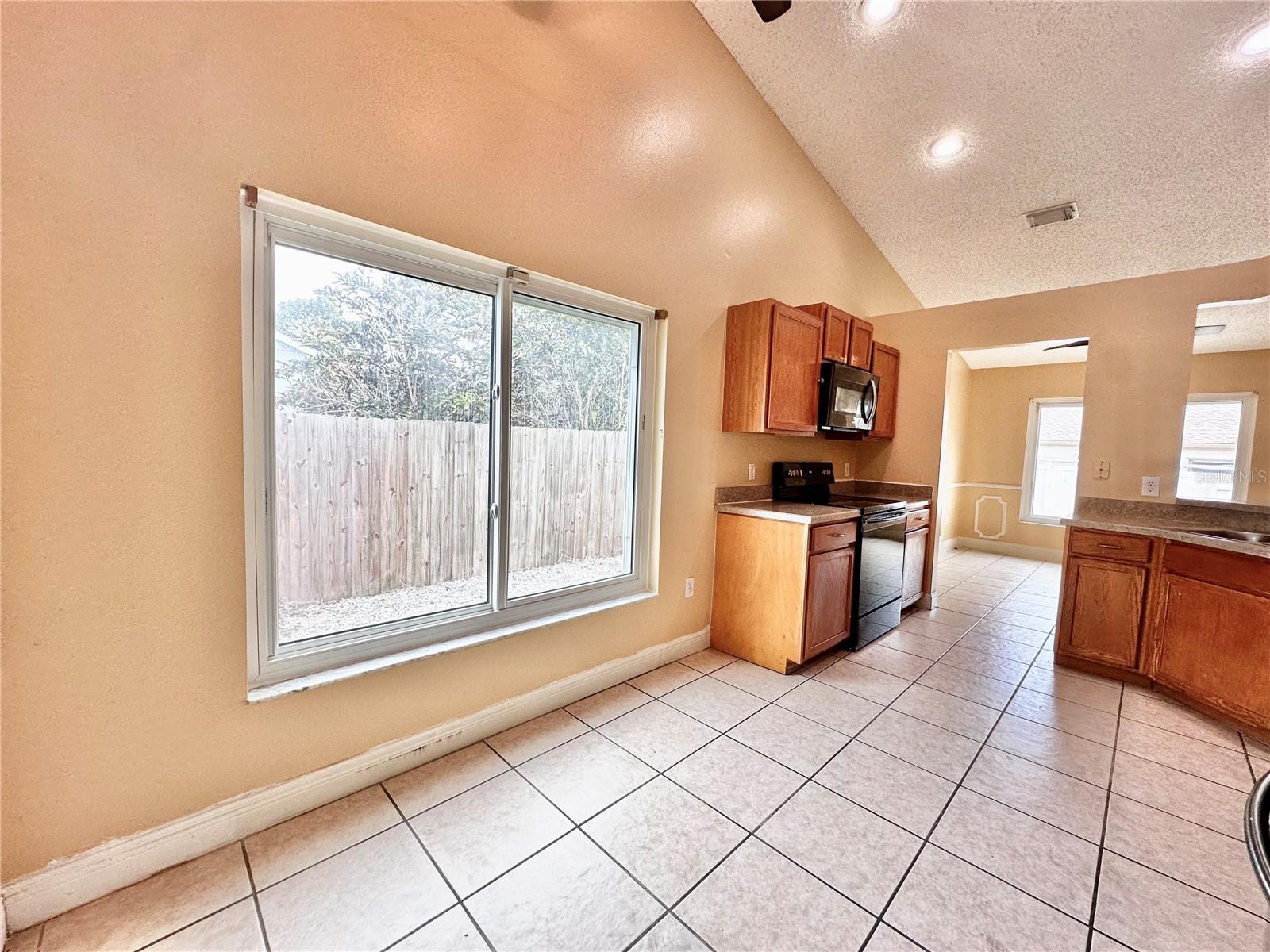 1650 NAVIGATOR LN, TARPON SPRINGS, FL — photo 8