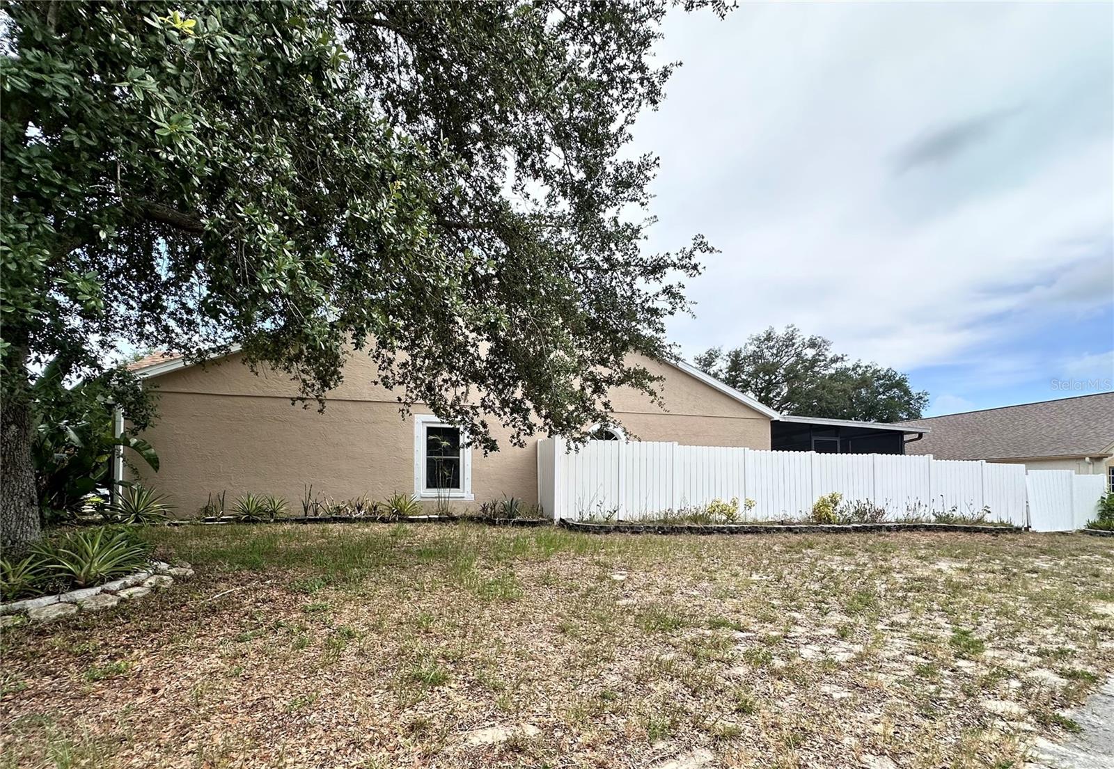 1650 NAVIGATOR LN, TARPON SPRINGS, FL — photo 47