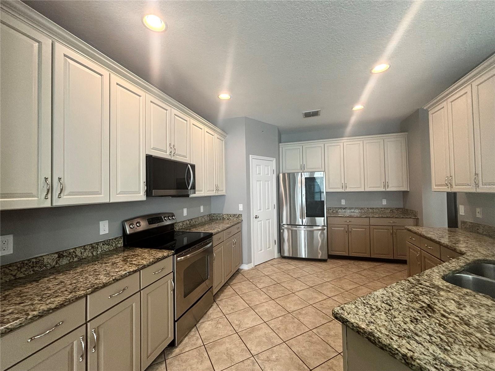 3795 MARIETTA WAY, ST CLOUD, FL — photo 7