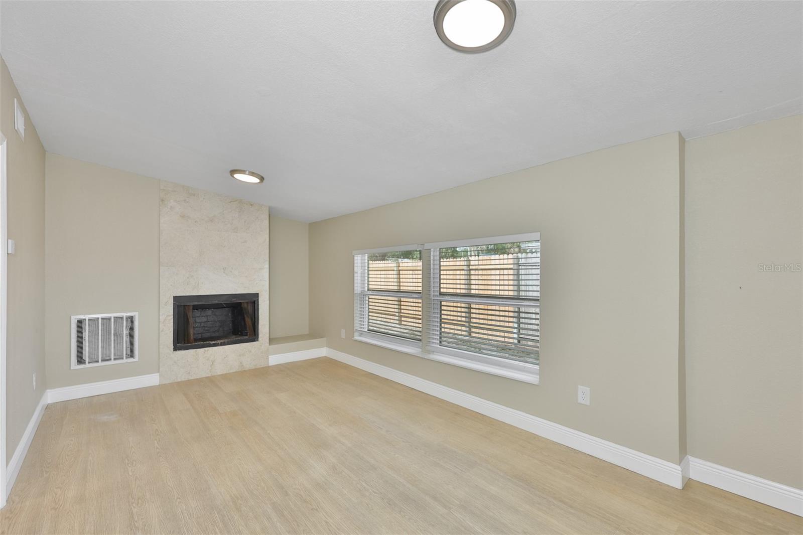 2450 40TH AVE N, ST PETERSBURG, FL — photo 13