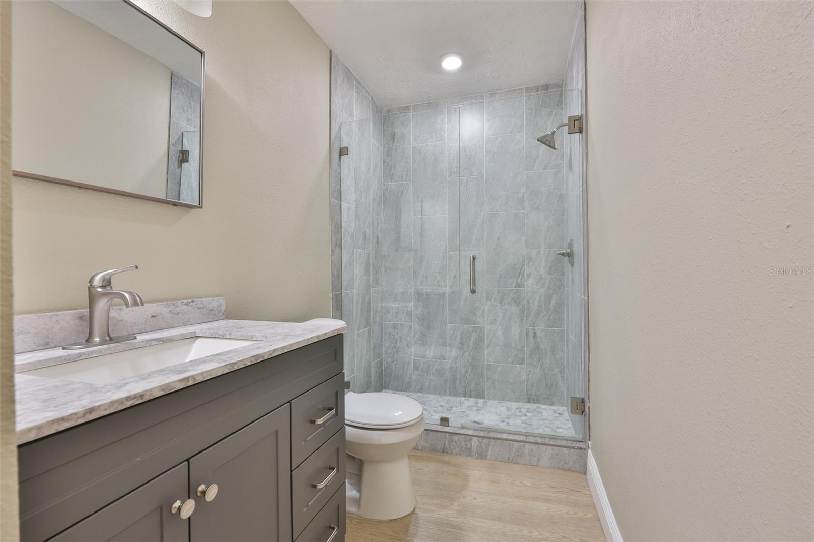 2450 40TH AVE N, ST PETERSBURG, FL — photo 20