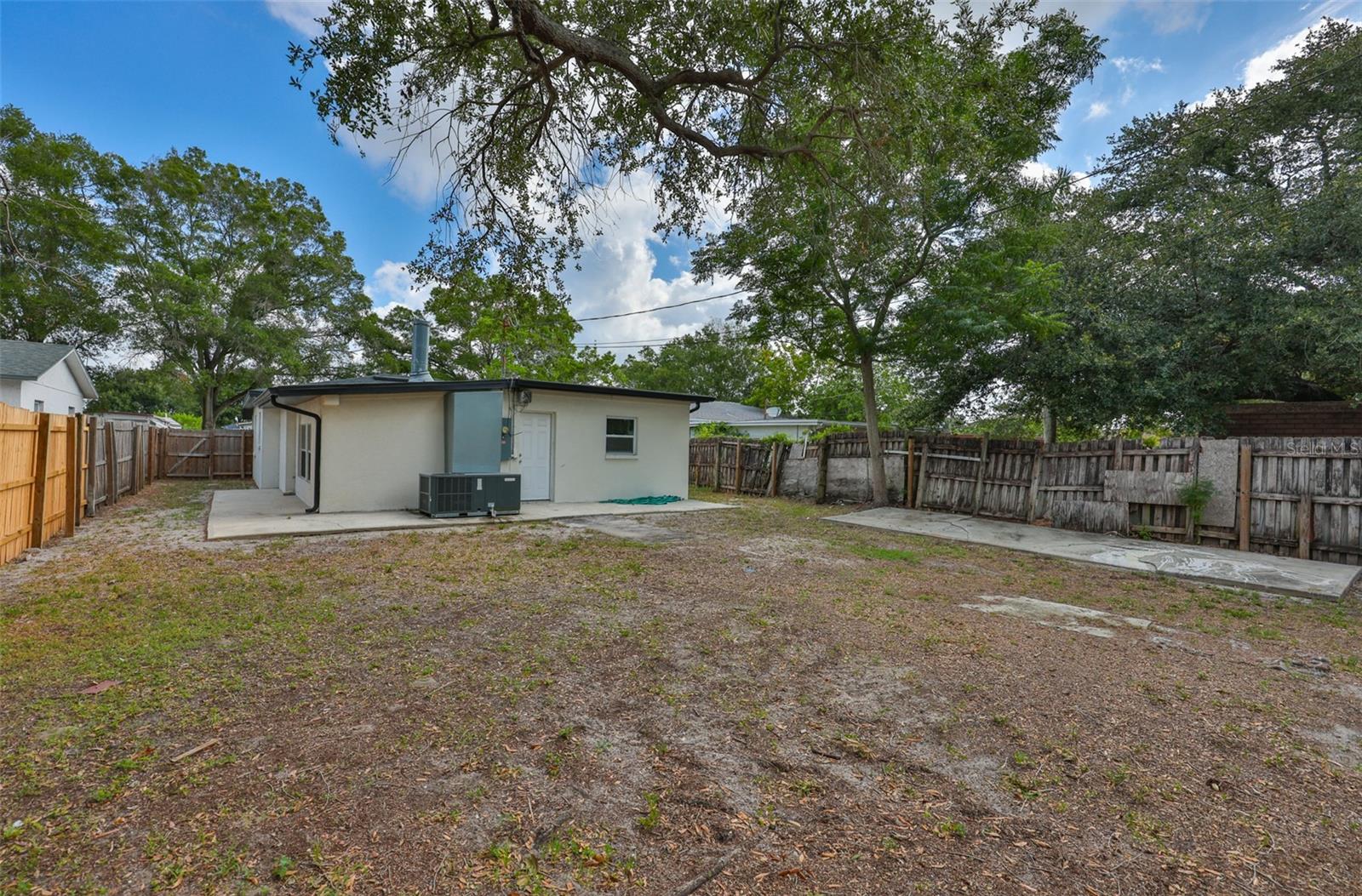 2450 40TH AVE N, ST PETERSBURG, FL — photo 28