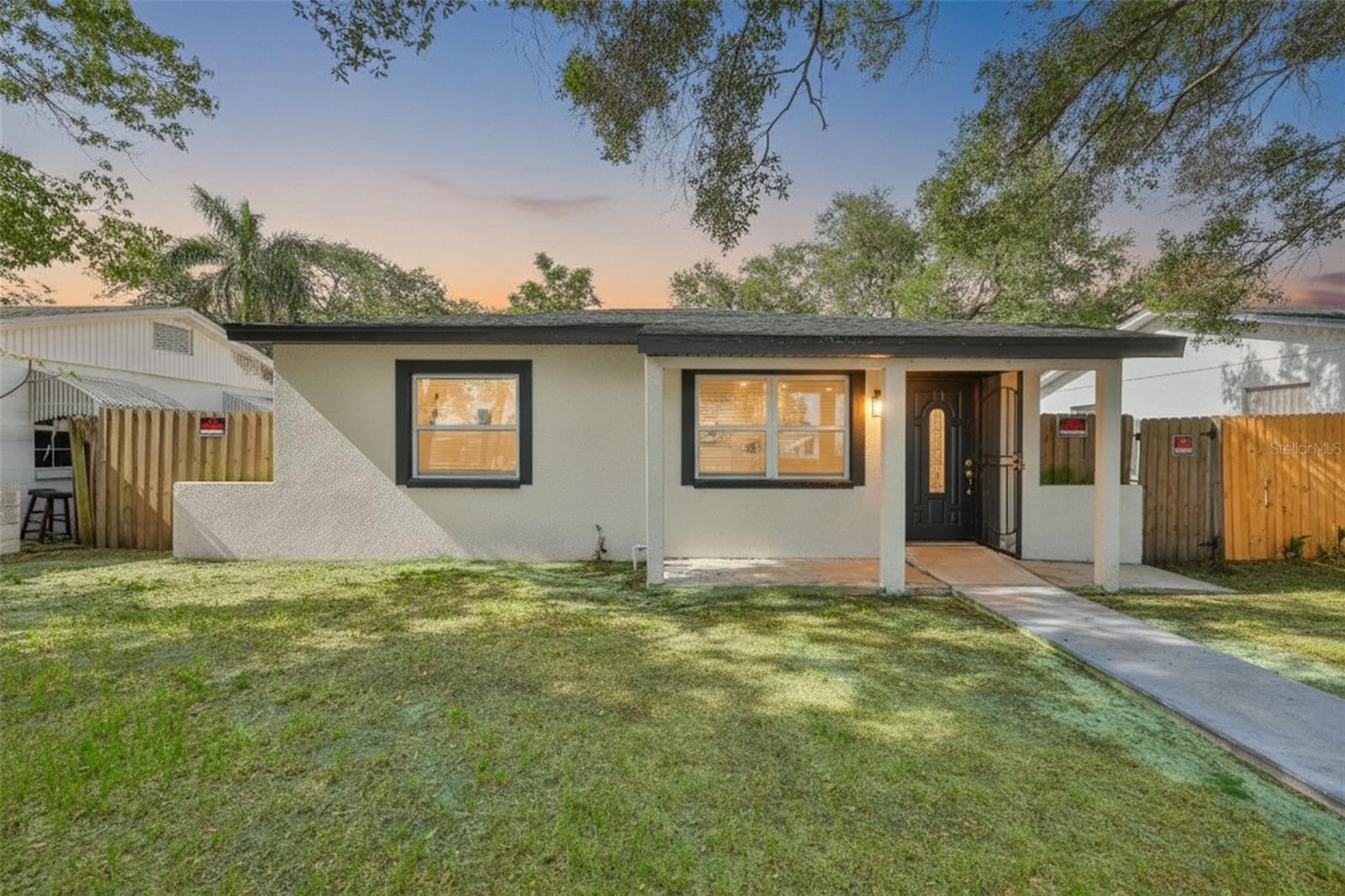 2450 40TH AVE N, ST PETERSBURG, FL — photo 32