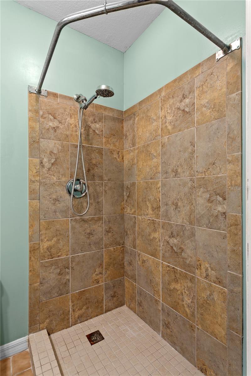 9564 TARA CAY CT, SEMINOLE, FL — photo 47