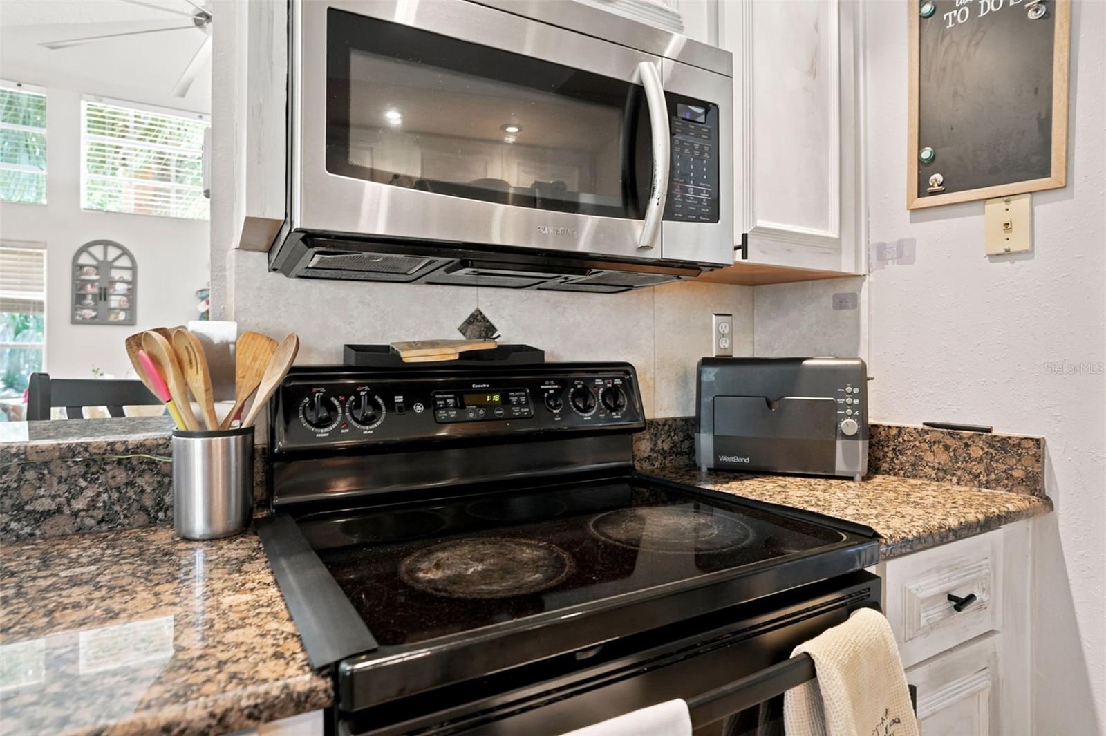 10296 WINDSOR CT, SPRING HILL, FL — photo 18