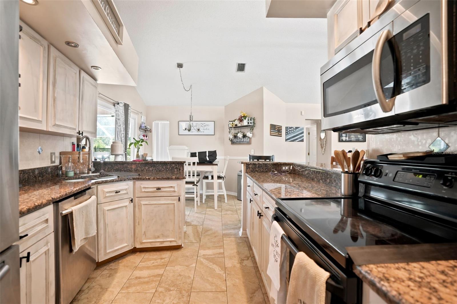 10296 WINDSOR CT, SPRING HILL, FL — photo 19
