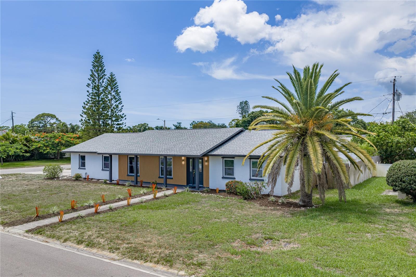3810 18TH AVE W, BRADENTON, FL — photo 2