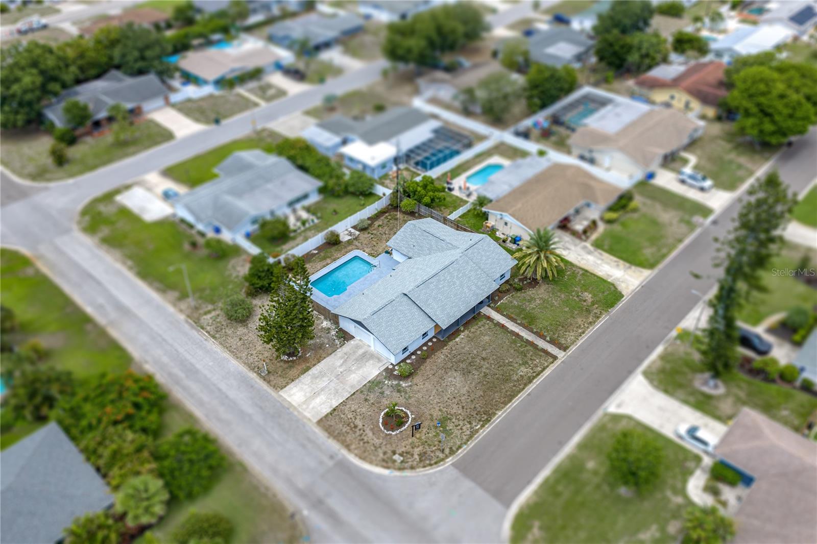 3810 18TH AVE W, BRADENTON, FL — photo 3