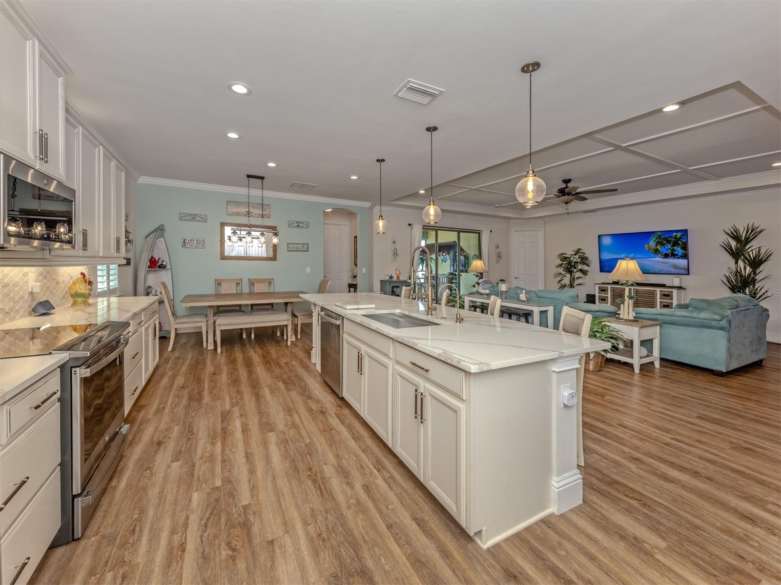 155 TOSCAVILLA BLVD, NOKOMIS, FL — photo 18