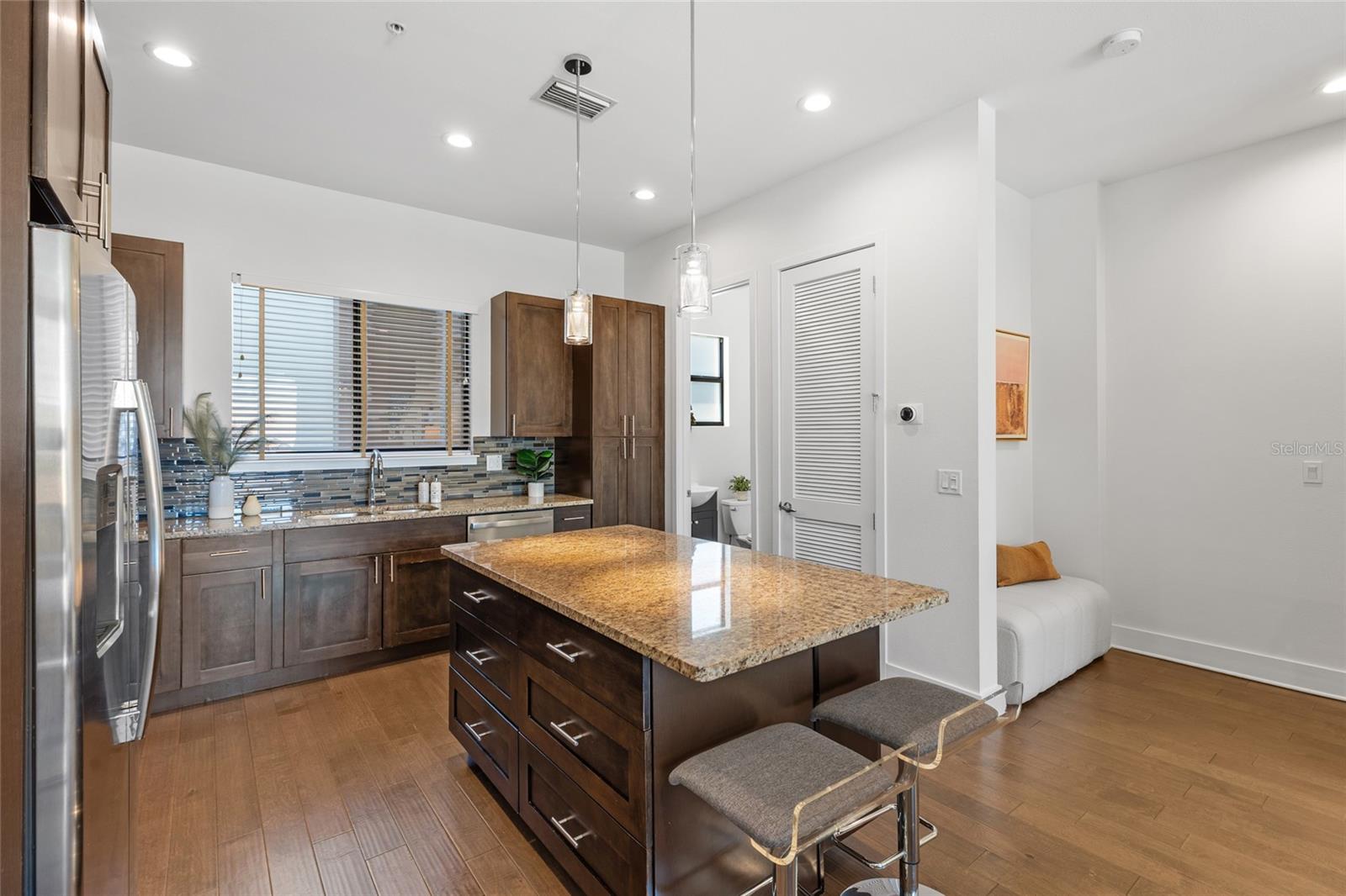 130 8TH ST N, ST PETERSBURG, FL — photo 25