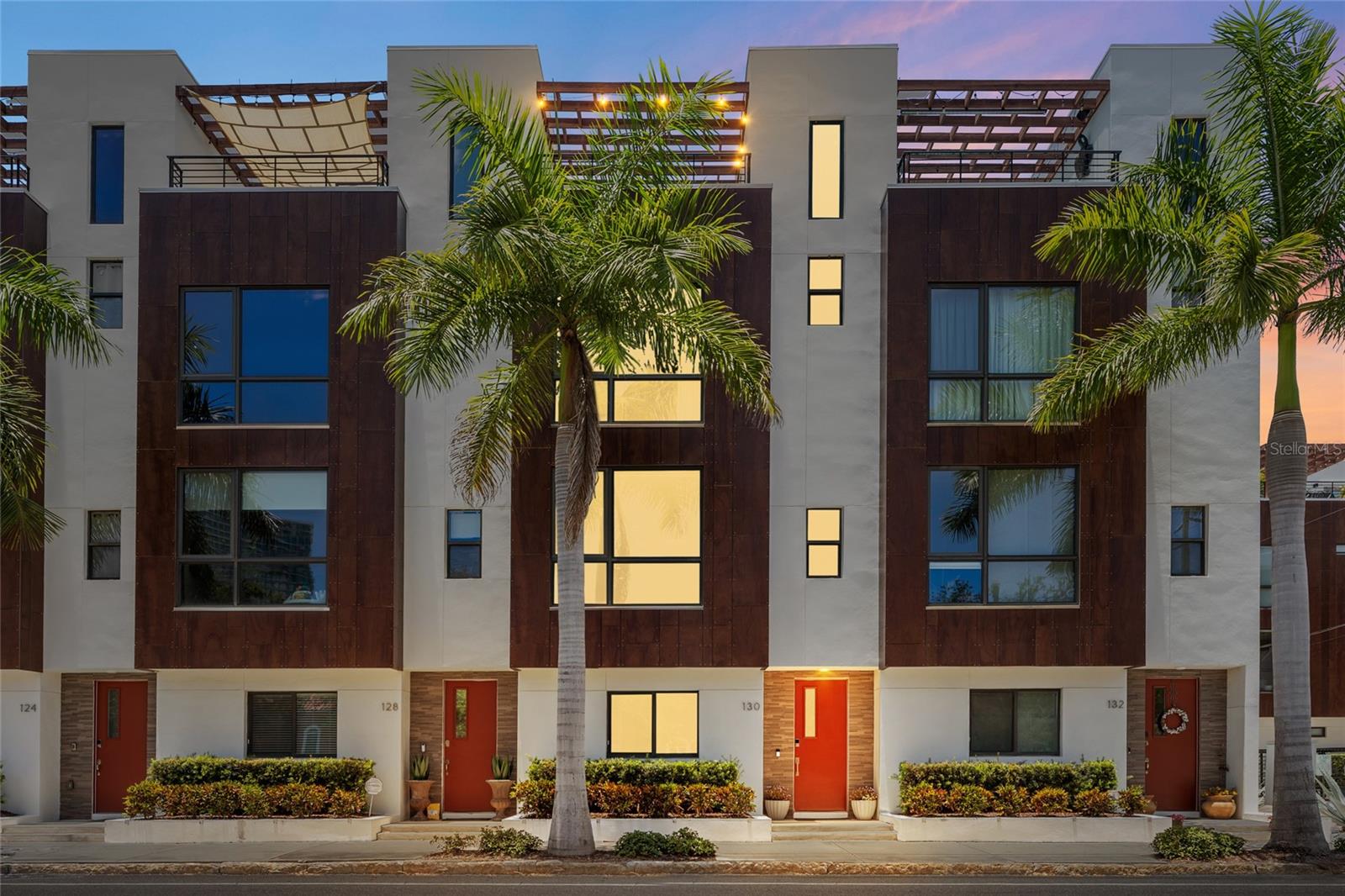130 8TH ST N, ST PETERSBURG, FL — photo 61