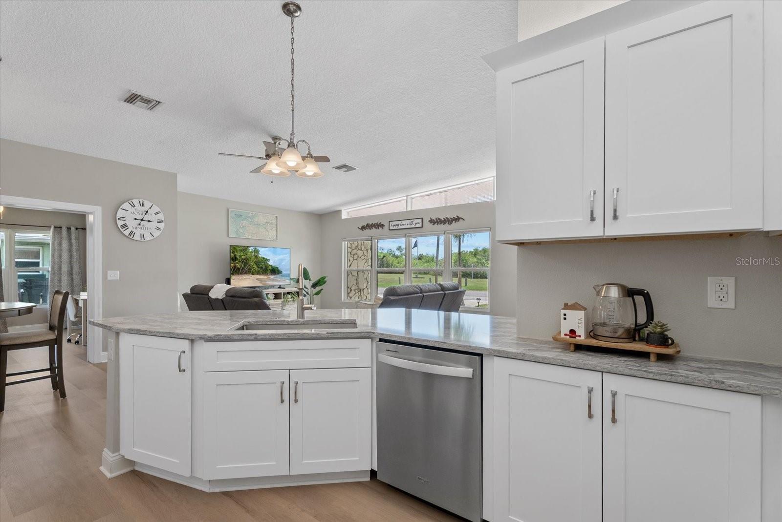 512 PALM AVE, ELLENTON, FL — photo 15