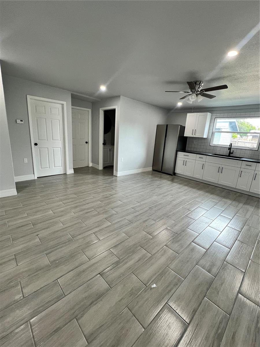 2309 21ST AVE W, BRADENTON, FL — photo 2