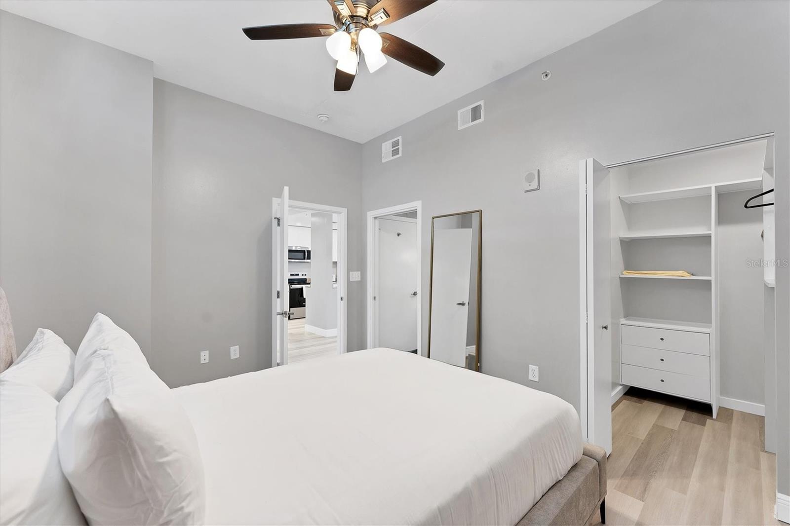 525 E JACKSON ST #705, ORLANDO, FL — photo 24