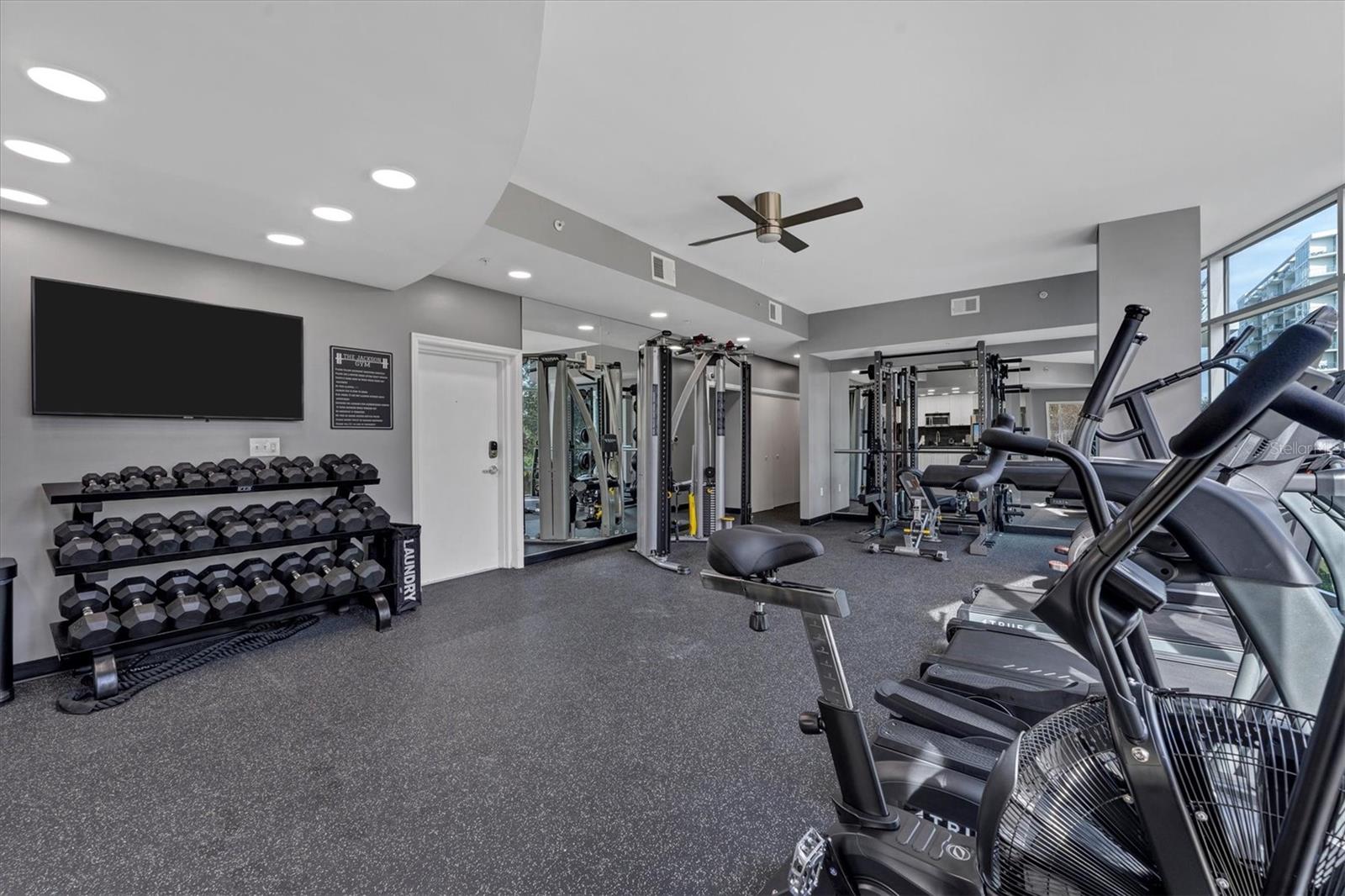 525 E JACKSON ST #705, ORLANDO, FL — photo 37