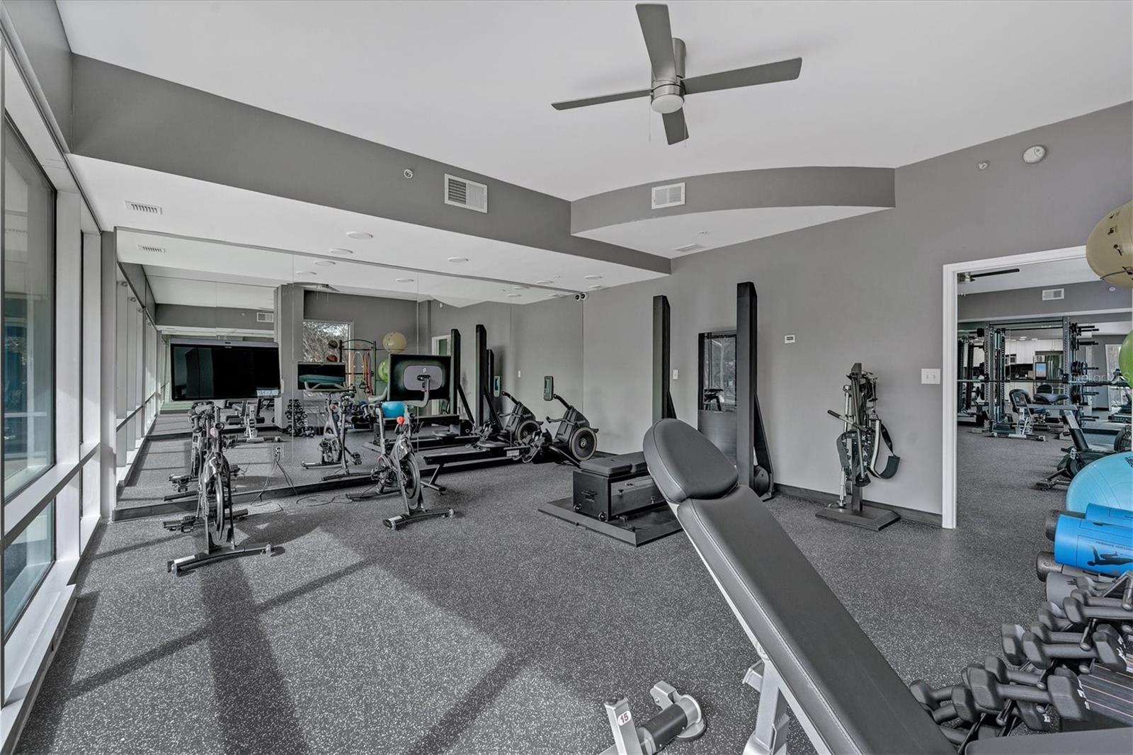 525 E JACKSON ST #705, ORLANDO, FL — photo 43