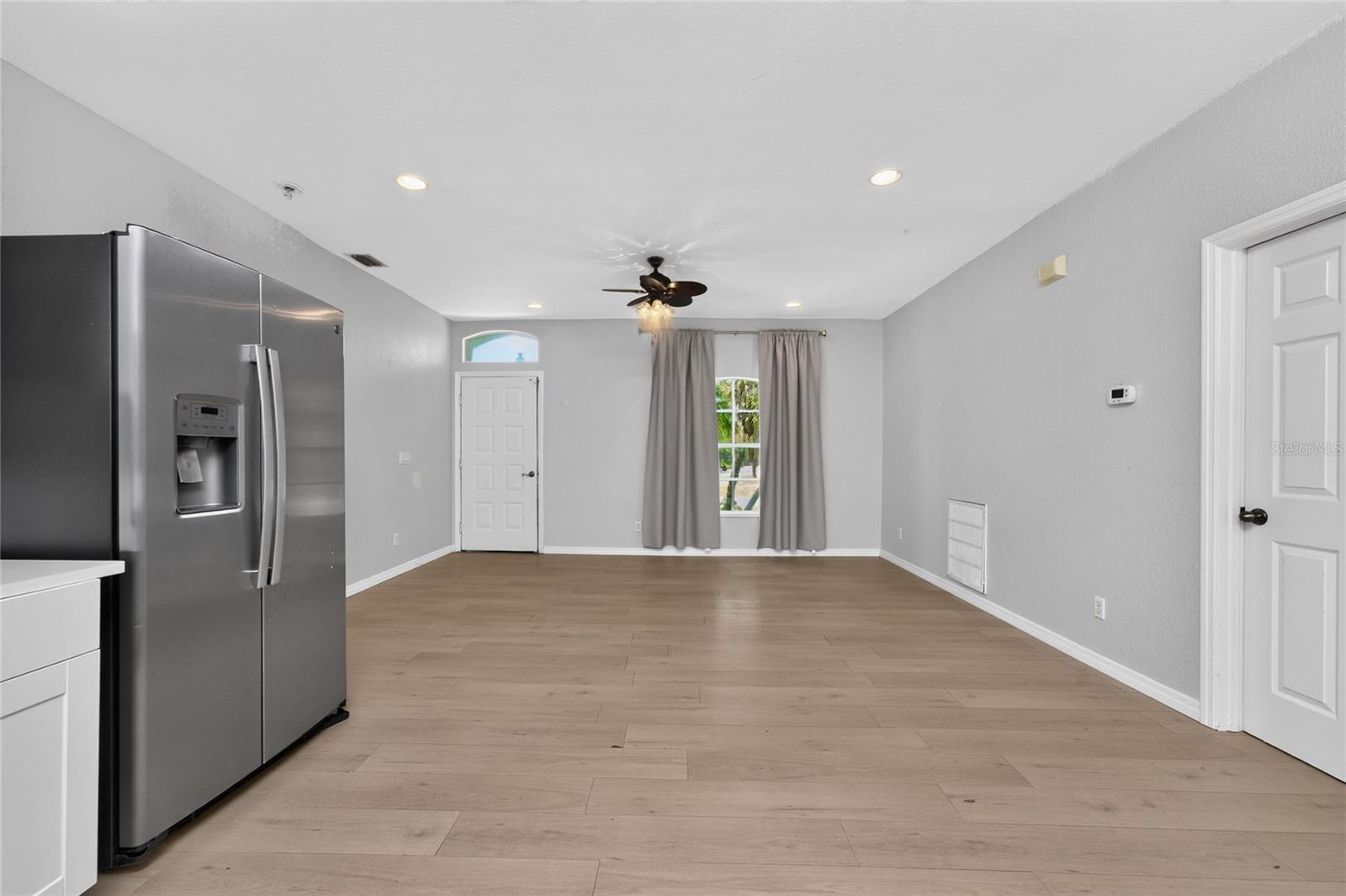 11082 VANESSA AVE, ENGLEWOOD, FL — photo 8