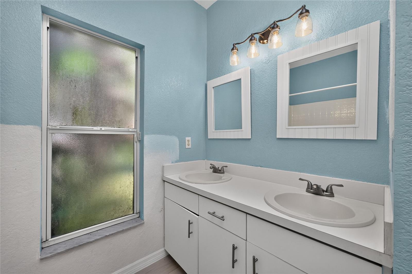 11082 VANESSA AVE, ENGLEWOOD, FL — photo 25