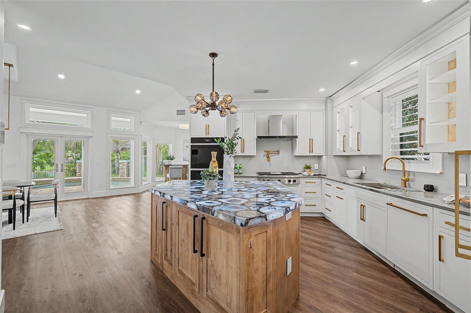 3781 EXECUTIVE DR, PALM HARBOR, FL — photo 16