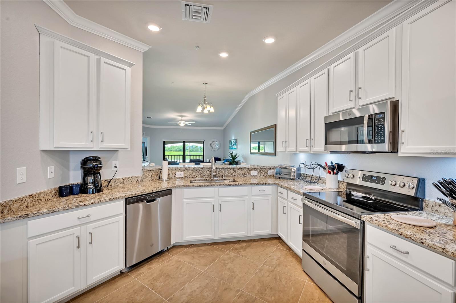 5577 PALMER CIR #201, BRADENTON, FL — photo 5