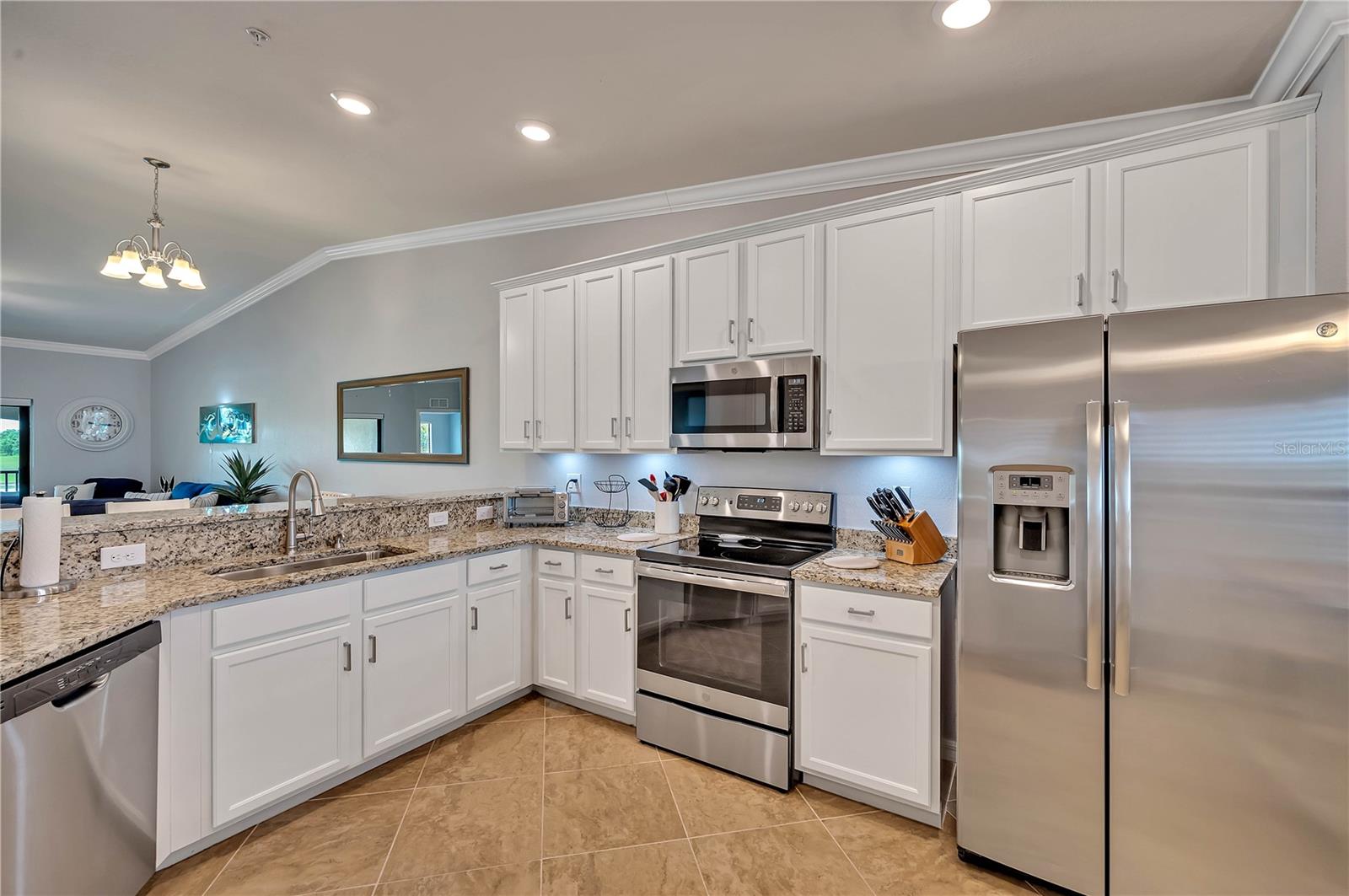 5577 PALMER CIR #201, BRADENTON, FL — photo 6