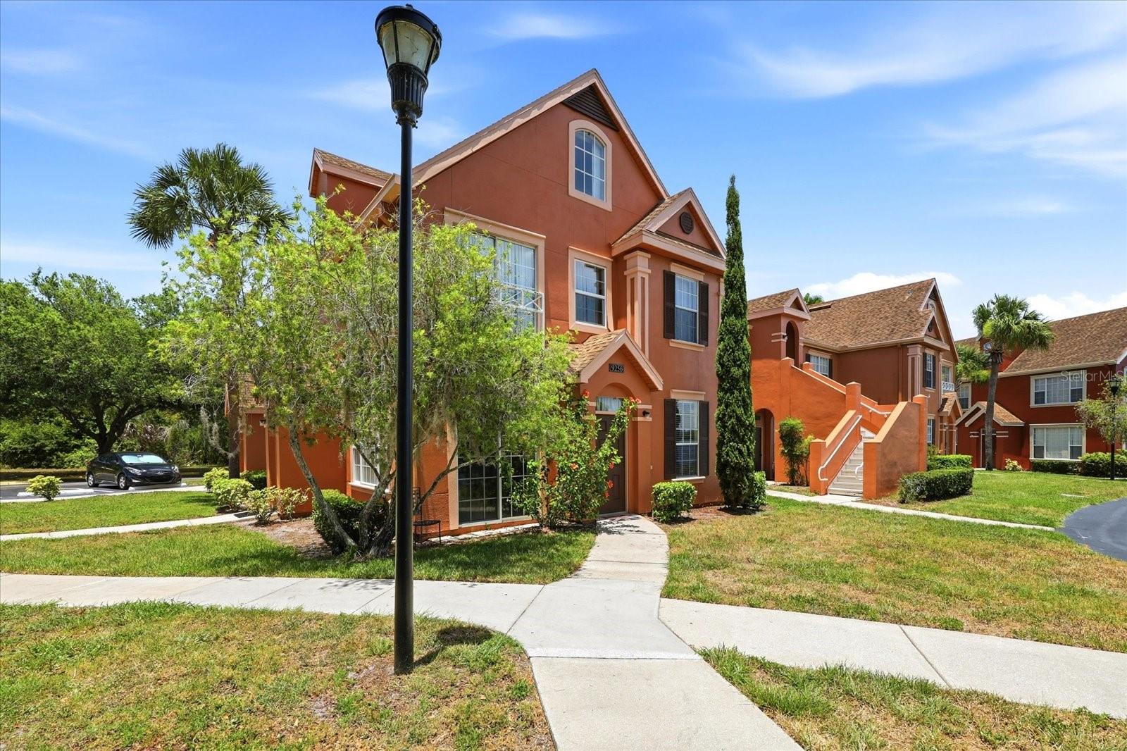 9256 LAKE CHASE ISLAND WAY, TAMPA, FL — photo 4