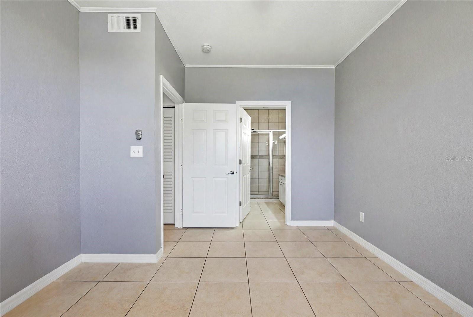 9256 LAKE CHASE ISLAND WAY, TAMPA, FL — photo 25