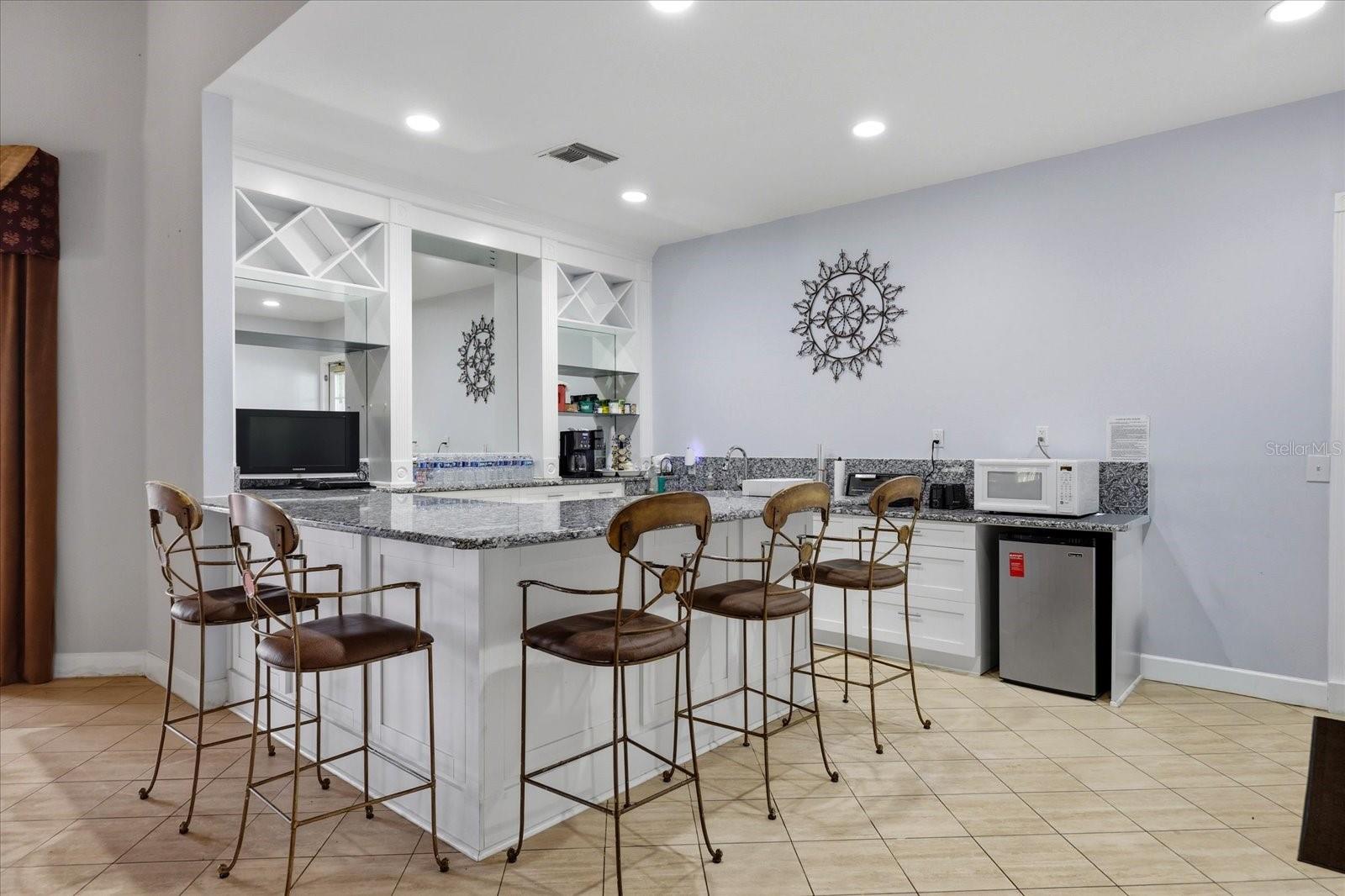 9256 LAKE CHASE ISLAND WAY, TAMPA, FL — photo 43