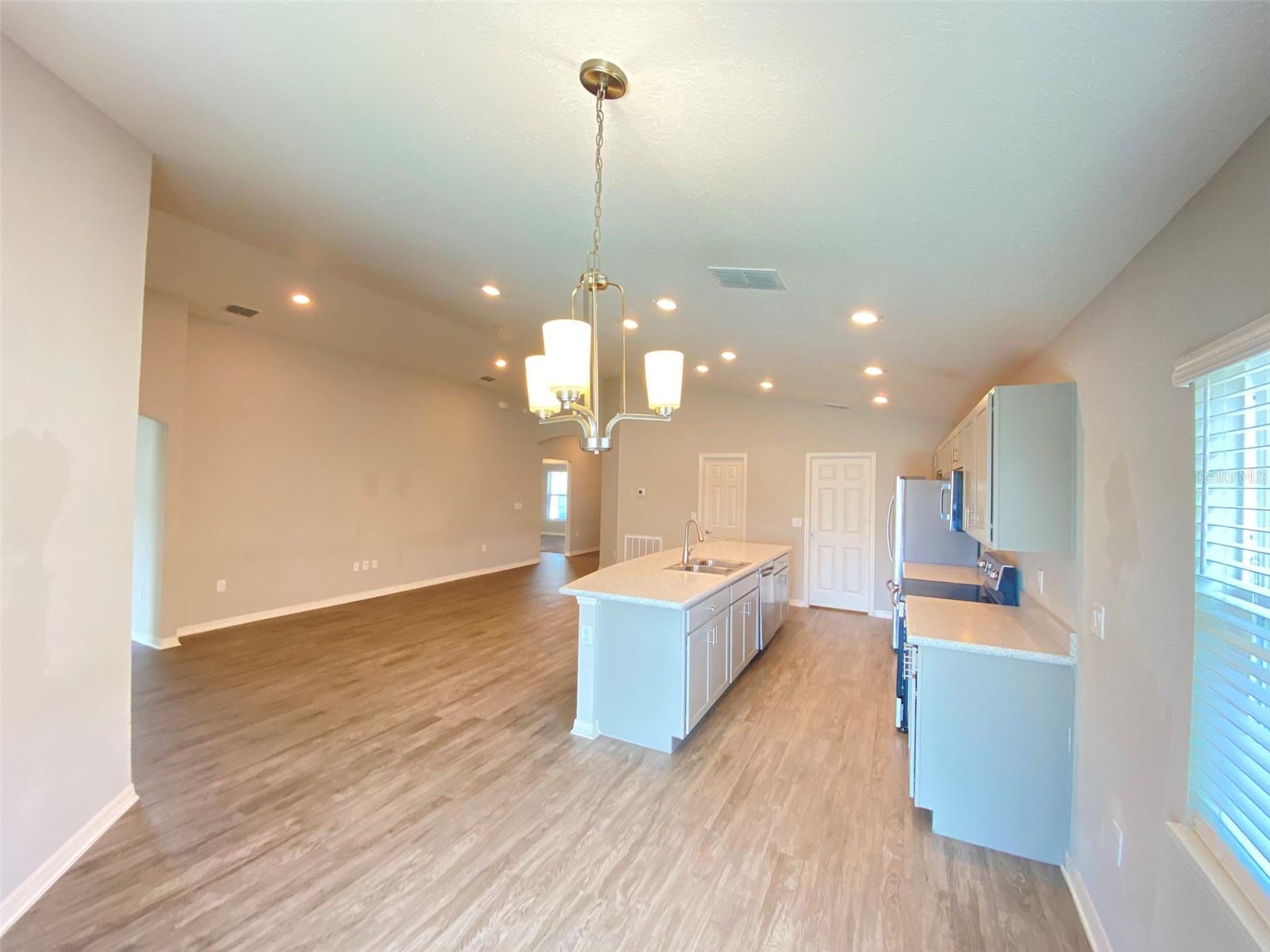 188 FOXTAIL LOOP, DAVENPORT, FL — photo 4