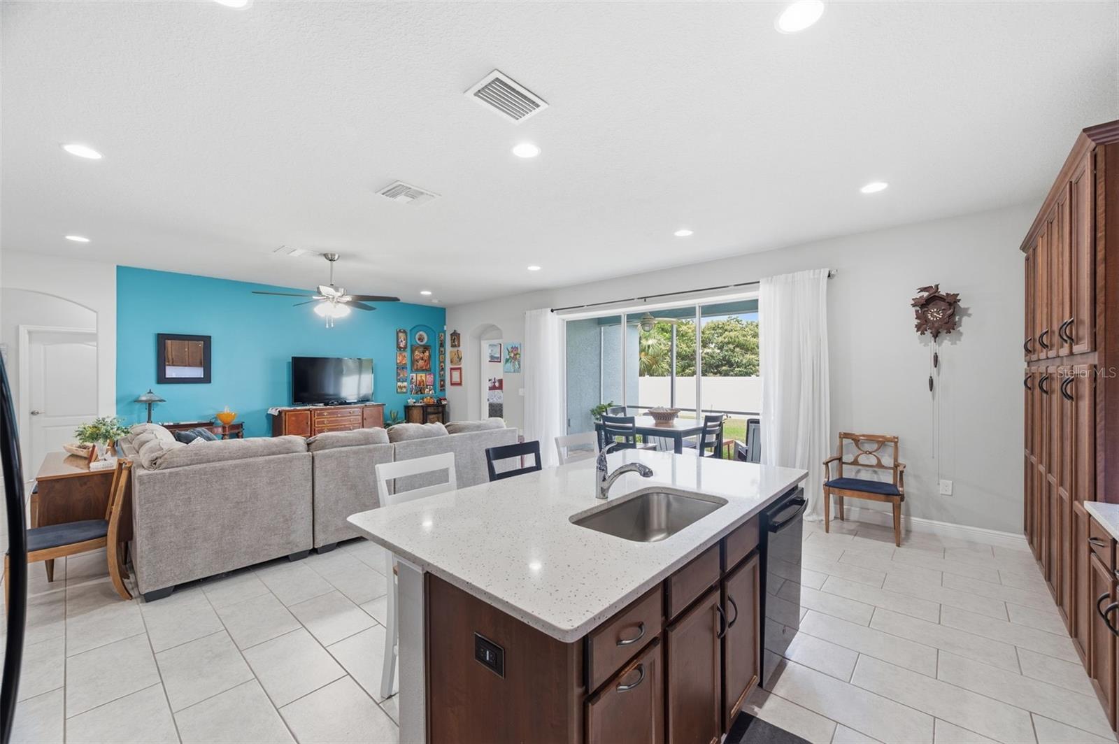 123 N FLORIDA AVE, TARPON SPRINGS, FL — photo 16