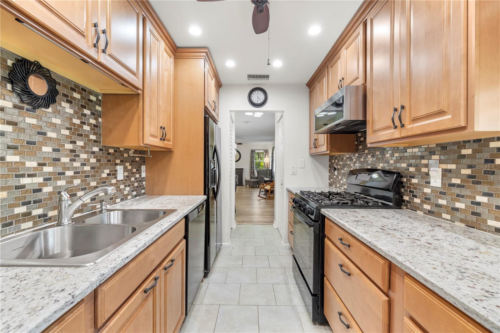 5973 TERRACE PARK DR N #101, ST PETERSBURG, FL — photo 13
