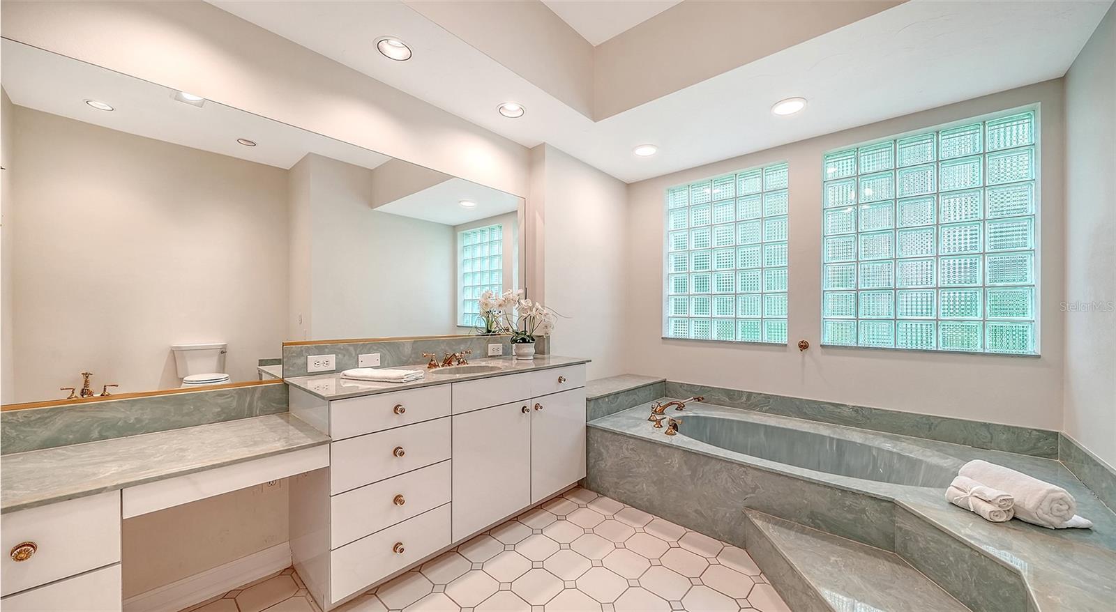 916 MACEWEN DR, OSPREY, FL — photo 39