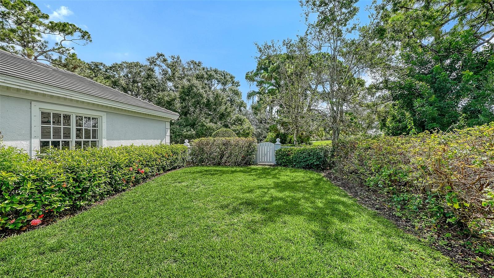 916 MACEWEN DR, OSPREY, FL — photo 77