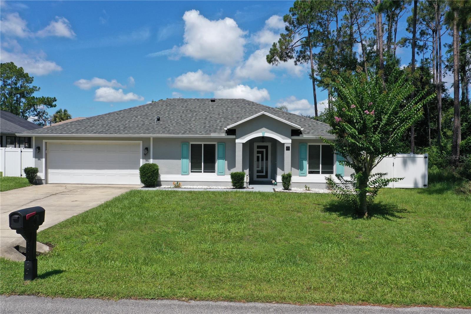 21 LAKE CHARLES LN, PALM COAST, FL