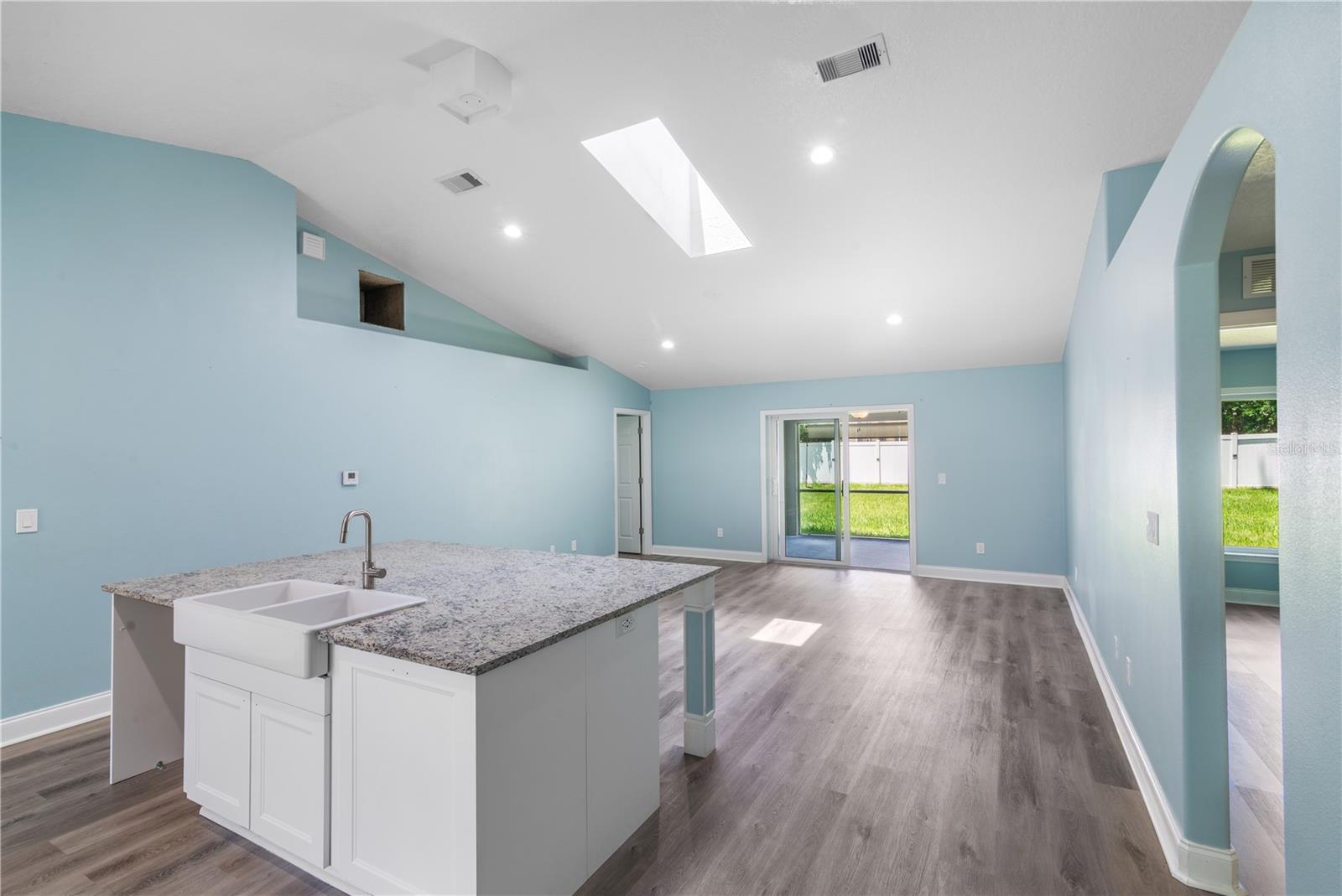 21 LAKE CHARLES LN, PALM COAST, FL — photo 3