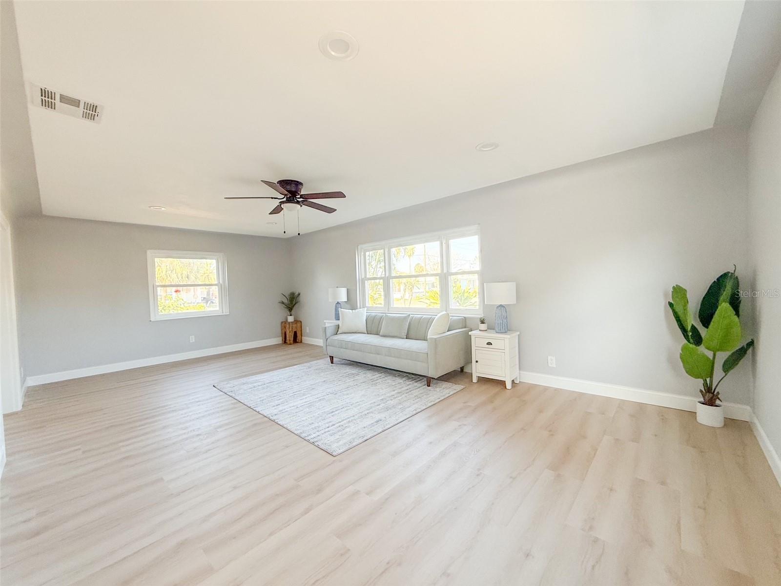 13290 3RD ST E, MADEIRA BEACH, FL — photo 7