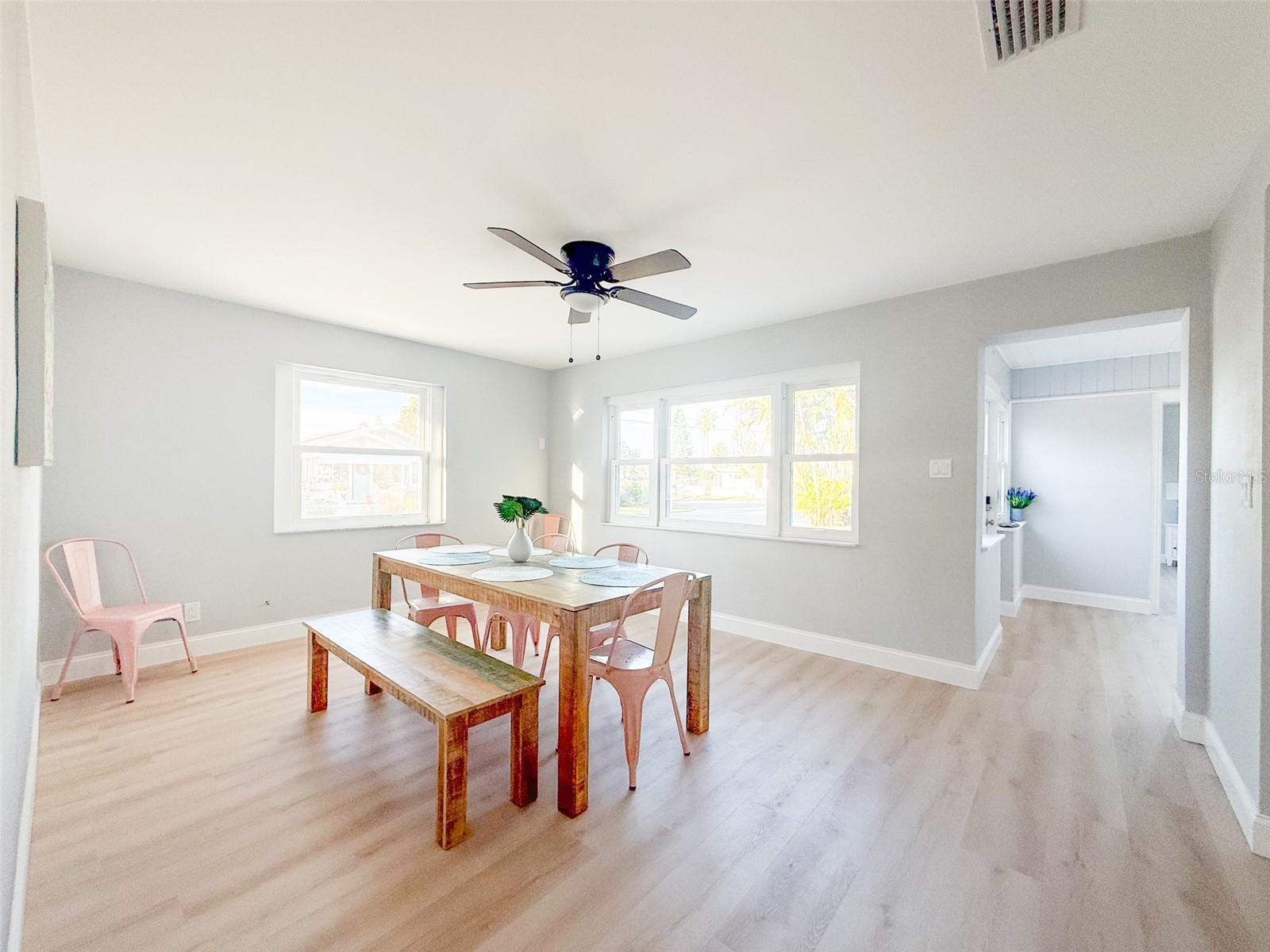 13290 3RD ST E, MADEIRA BEACH, FL — photo 11