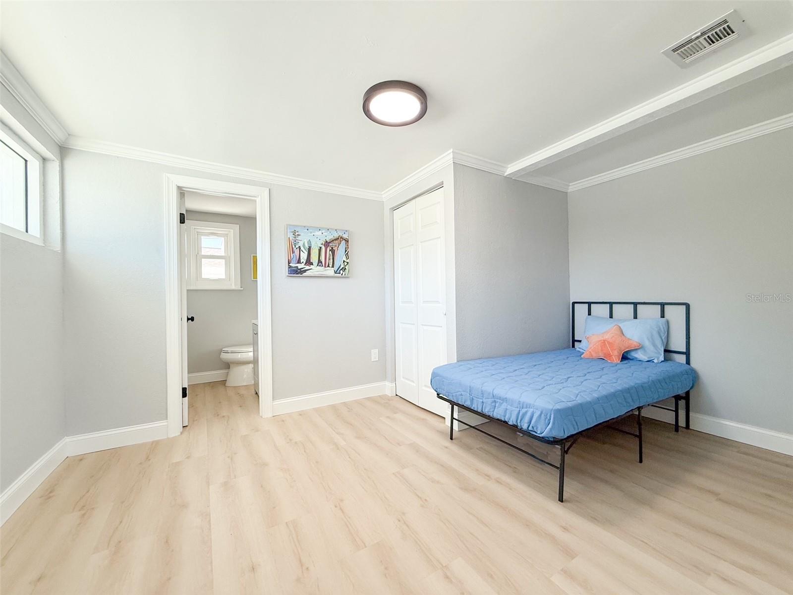 13290 3RD ST E, MADEIRA BEACH, FL — photo 22