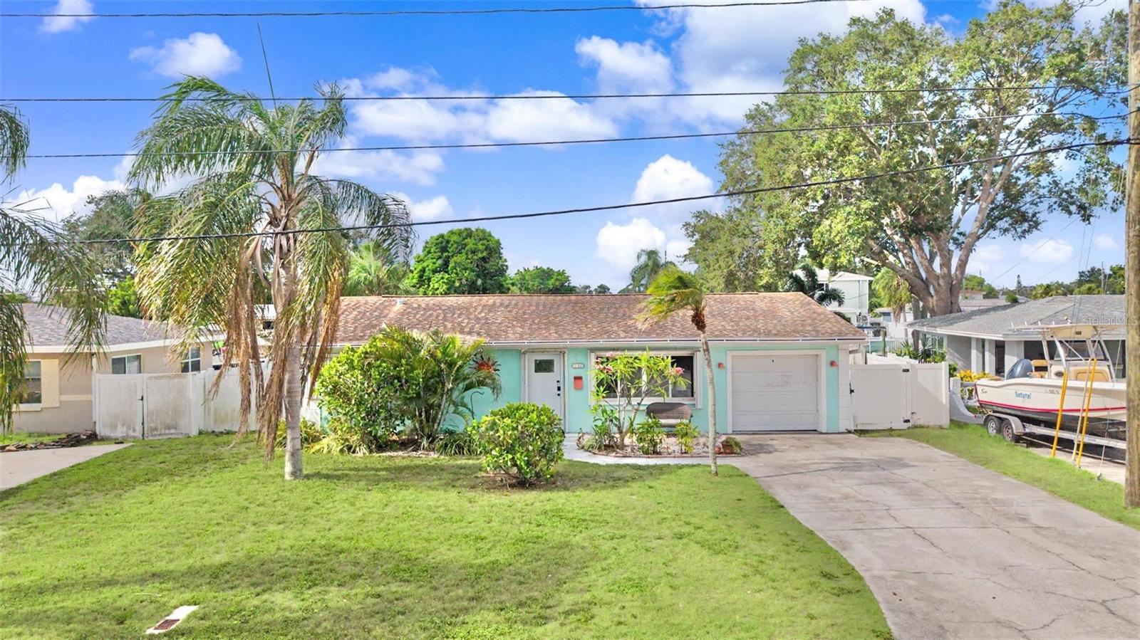9472 TREASURE LN NE, ST PETERSBURG, FL