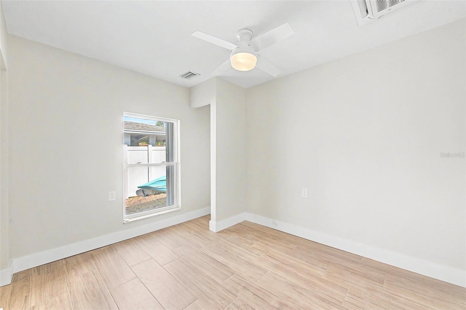 9472 TREASURE LN NE, ST PETERSBURG, FL — photo 26