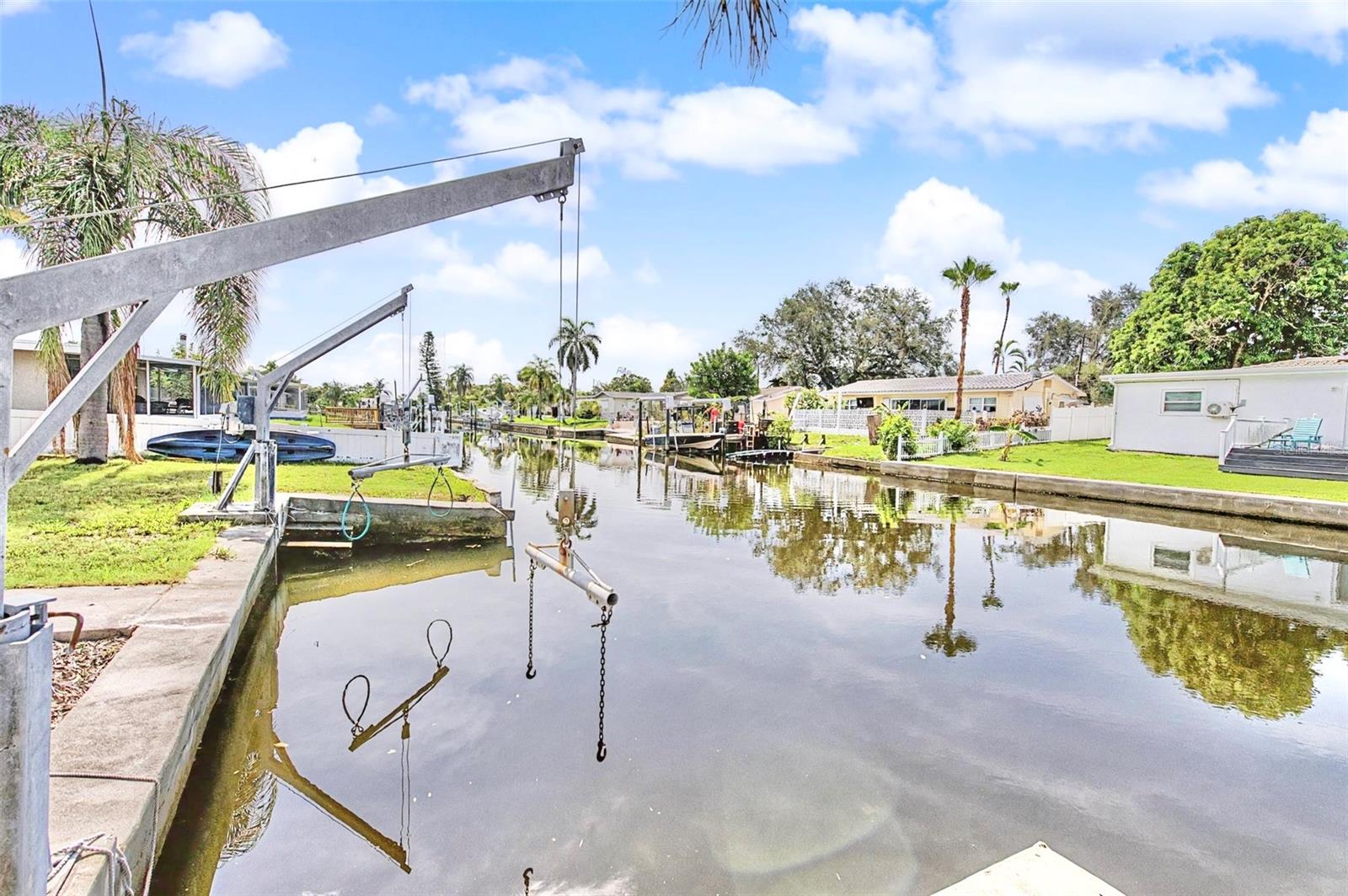 9472 TREASURE LN NE, ST PETERSBURG, FL — photo 33