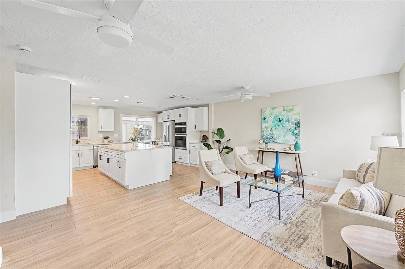 9472 TREASURE LN NE, ST PETERSBURG, FL — photo 10