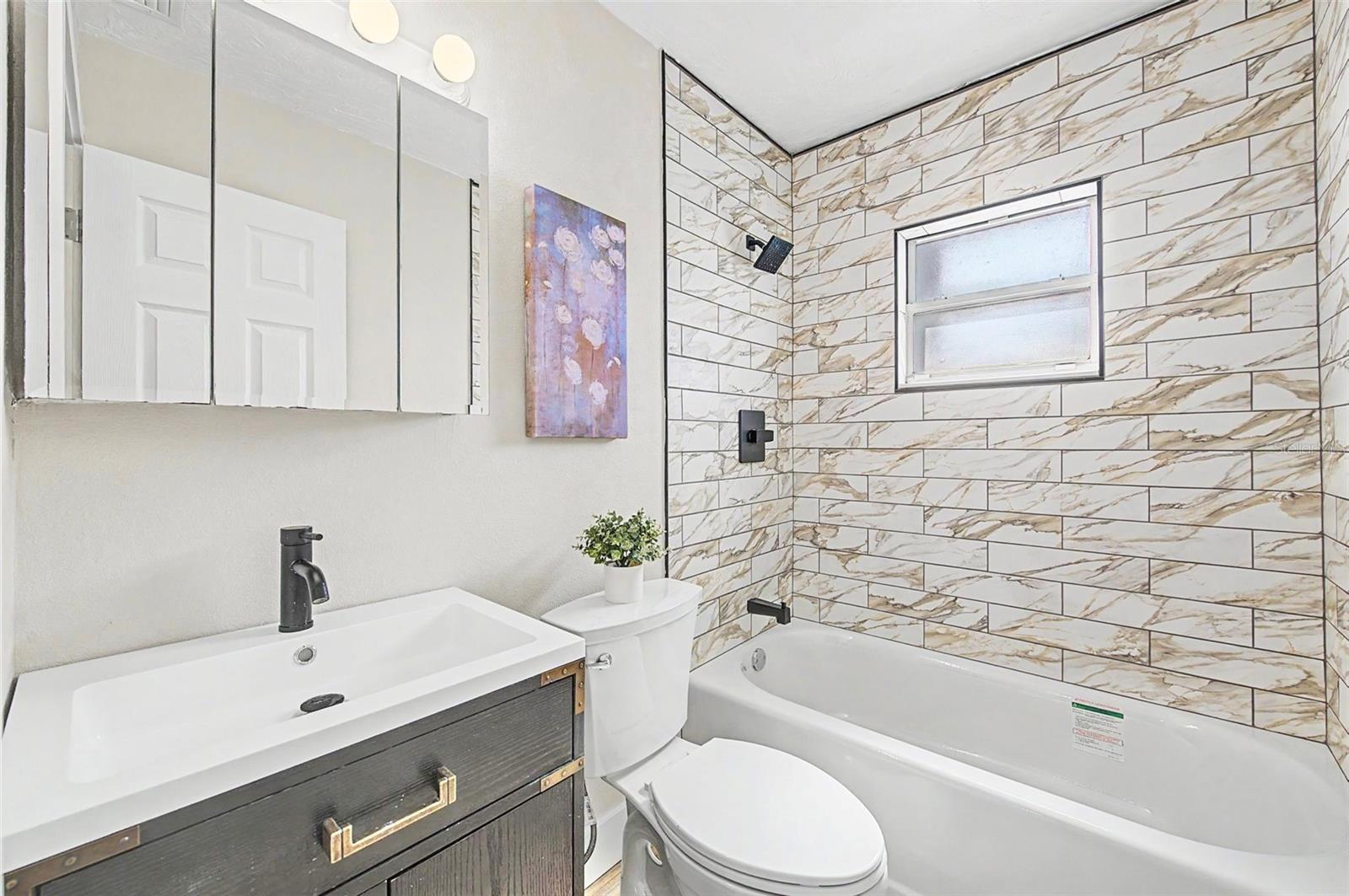 9472 TREASURE LN NE, ST PETERSBURG, FL — photo 25