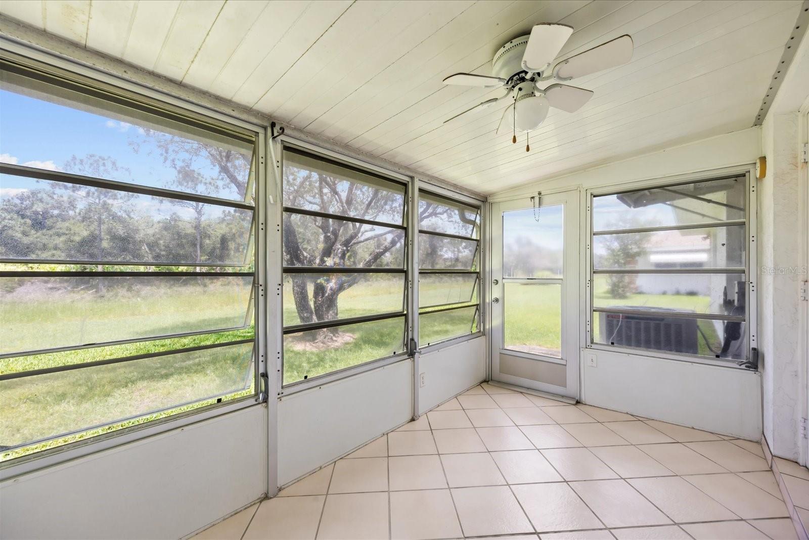 127 LAKES END DR #C, FORT PIERCE, FL — photo 19